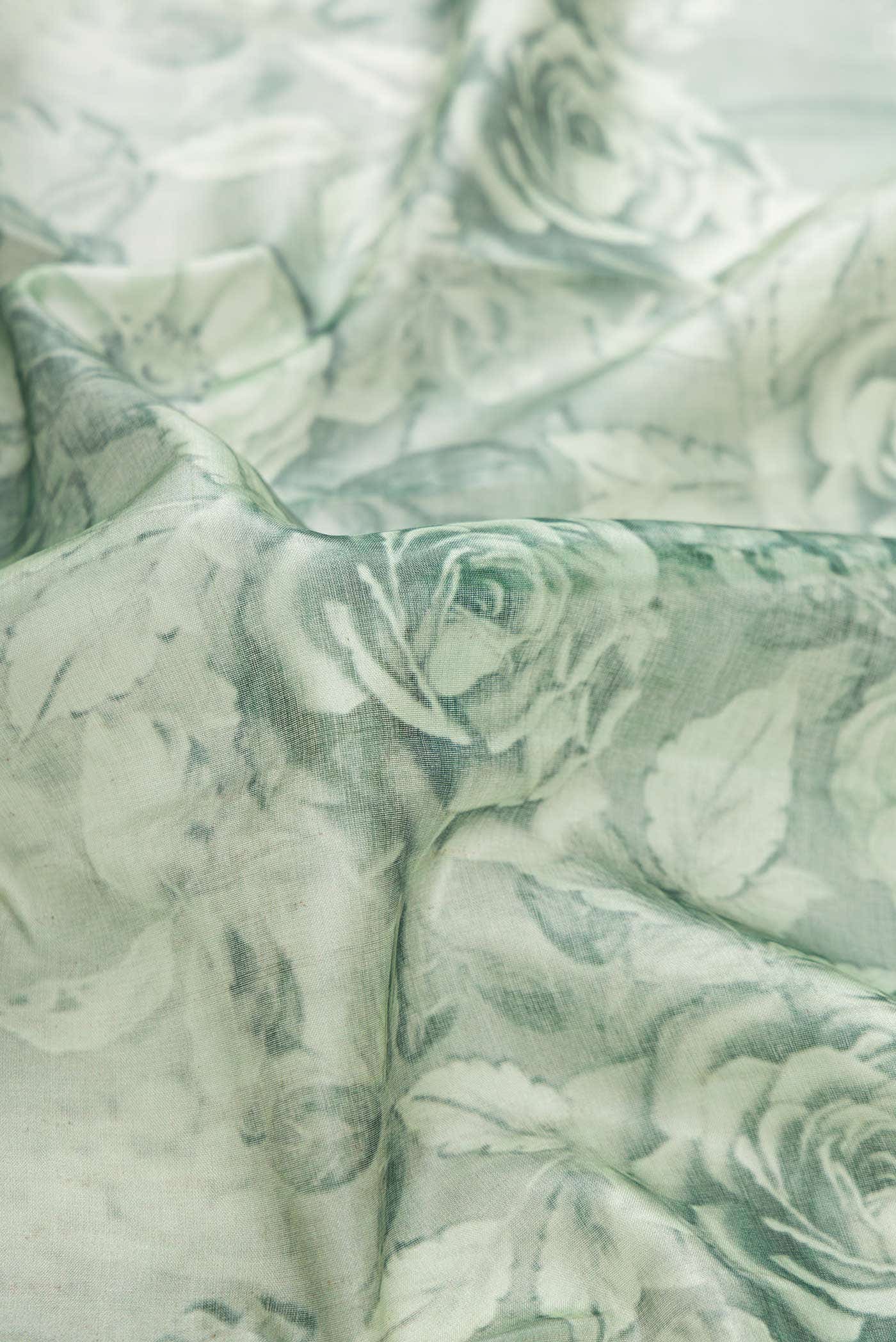 Green Dual Tone Tussar Silk Saree - Image 2