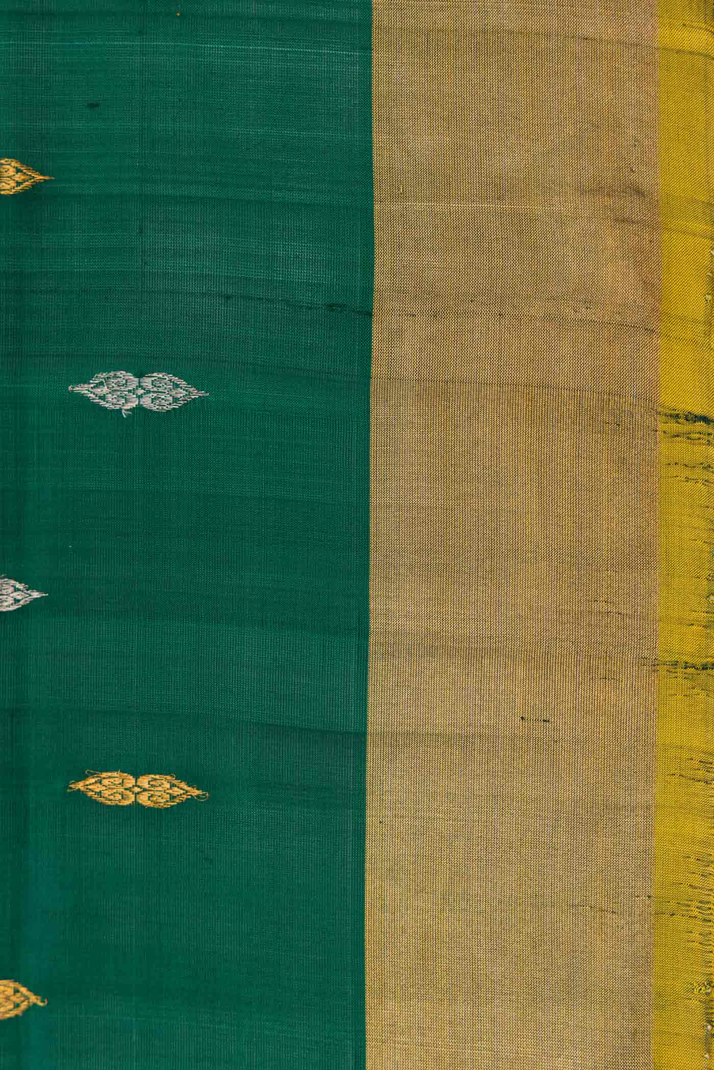 Green Dual Tone Uppada Silk Saree - Image 3