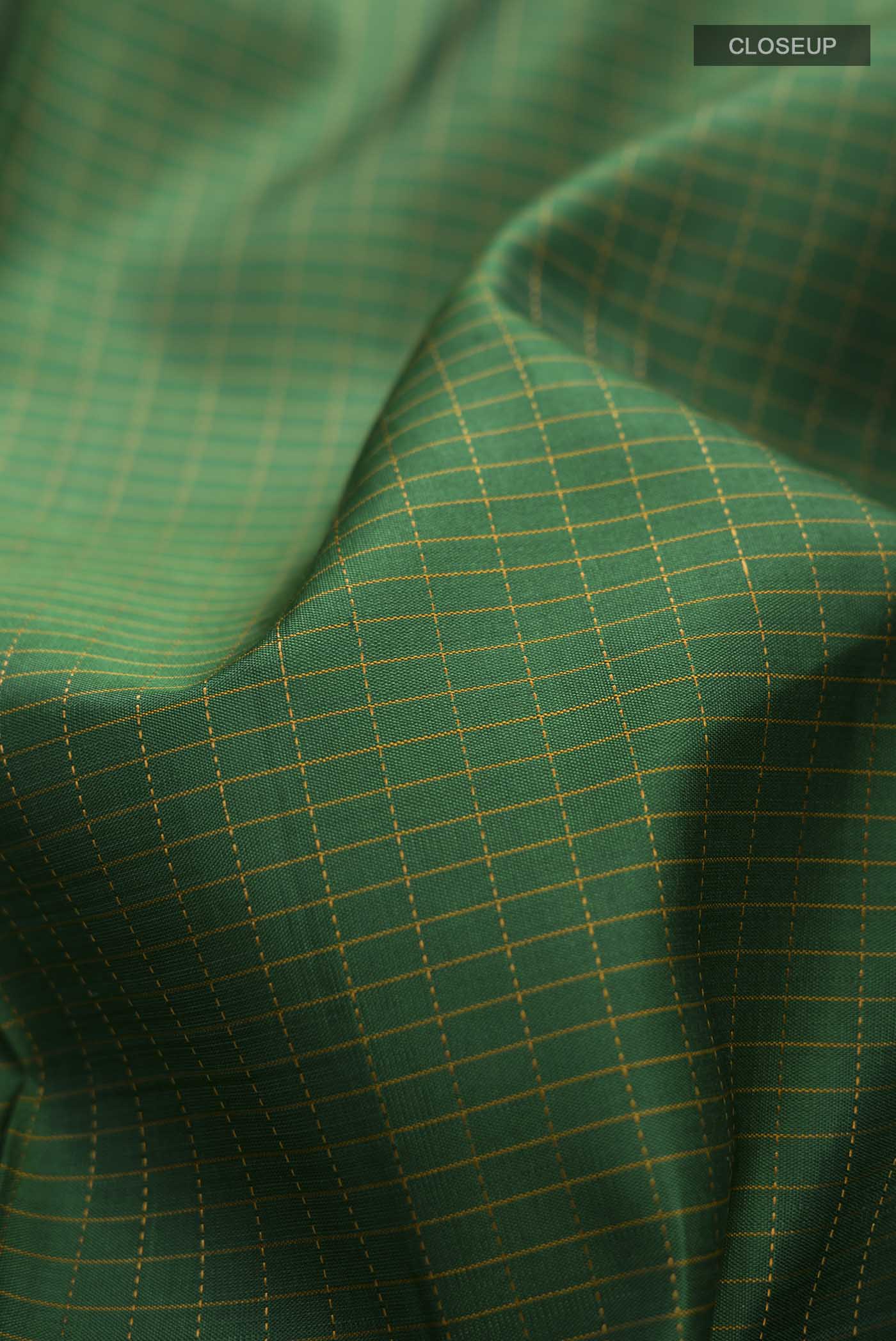 Green Kanjivaram Silk Nine Yards Saree - Image 2