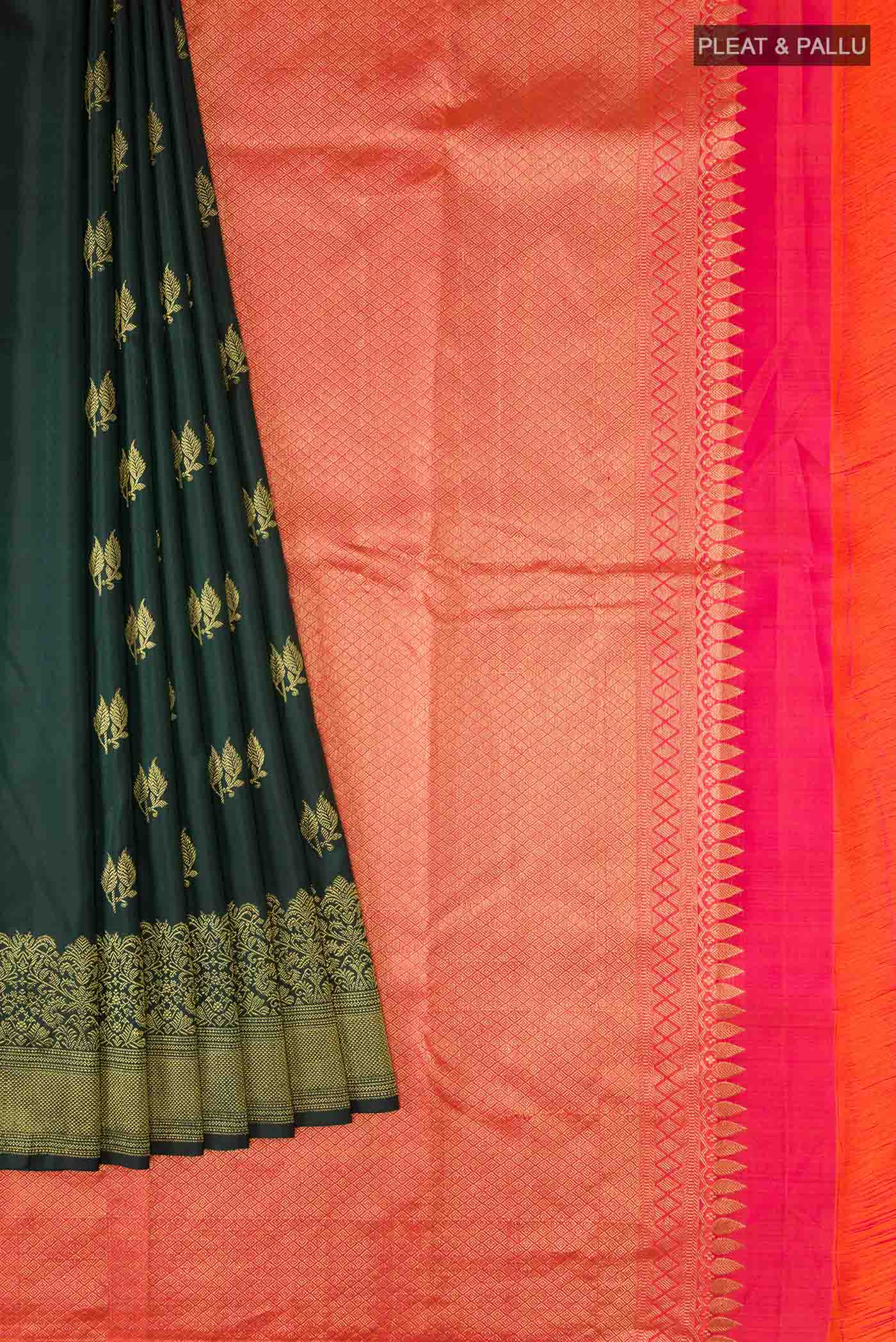 Green Kanjivaram Silk Saree - Image 4