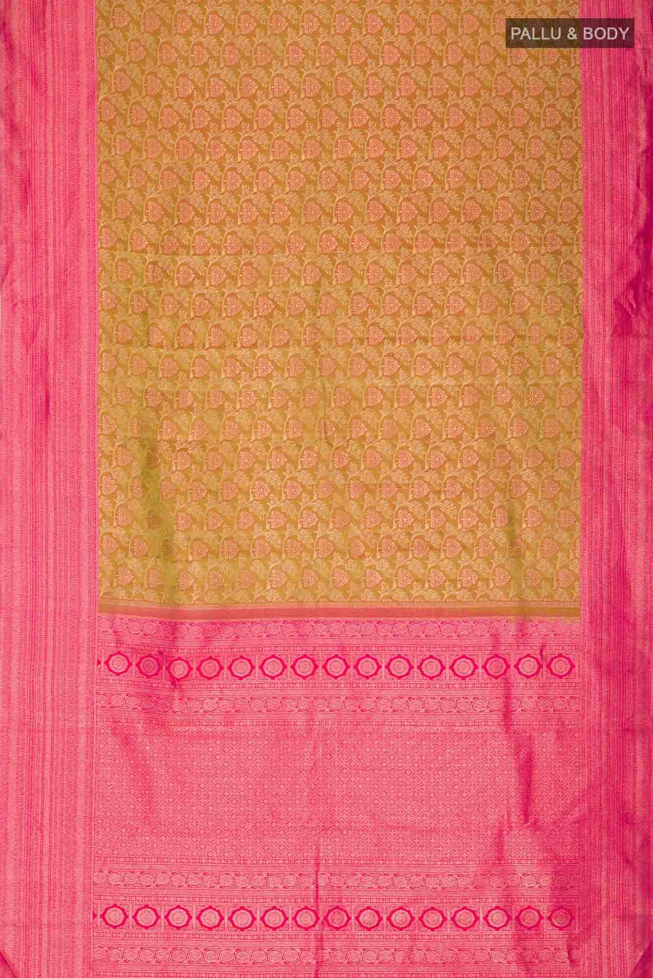 Green Kanchipuram Silk Saree - Image 4
