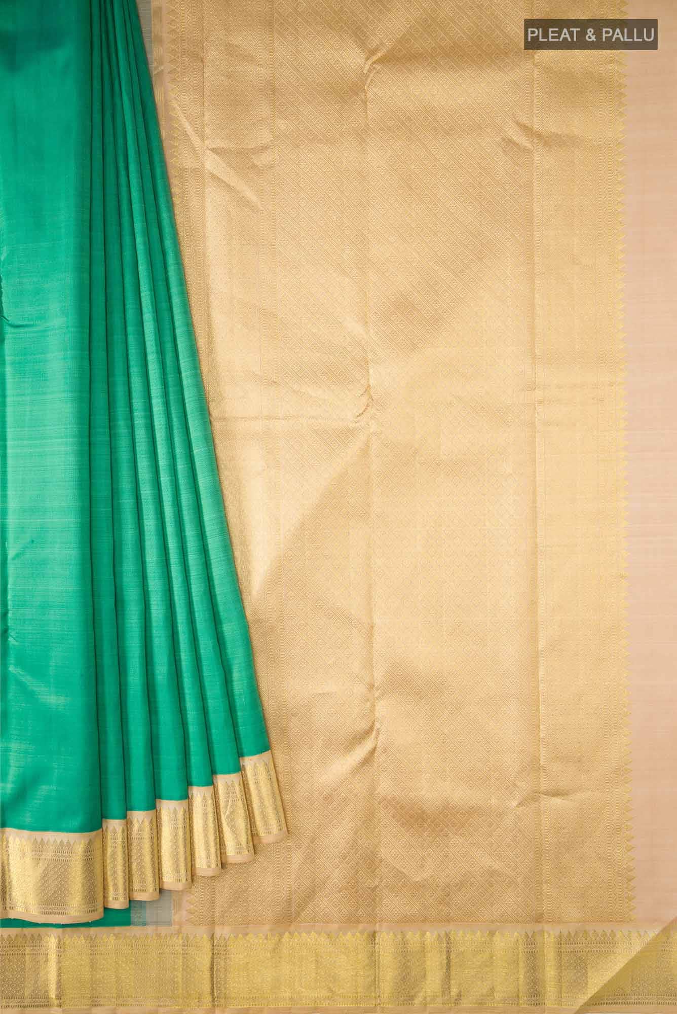 Pure Silk Pure Zari Green Kanjivaram Saree - Image 2