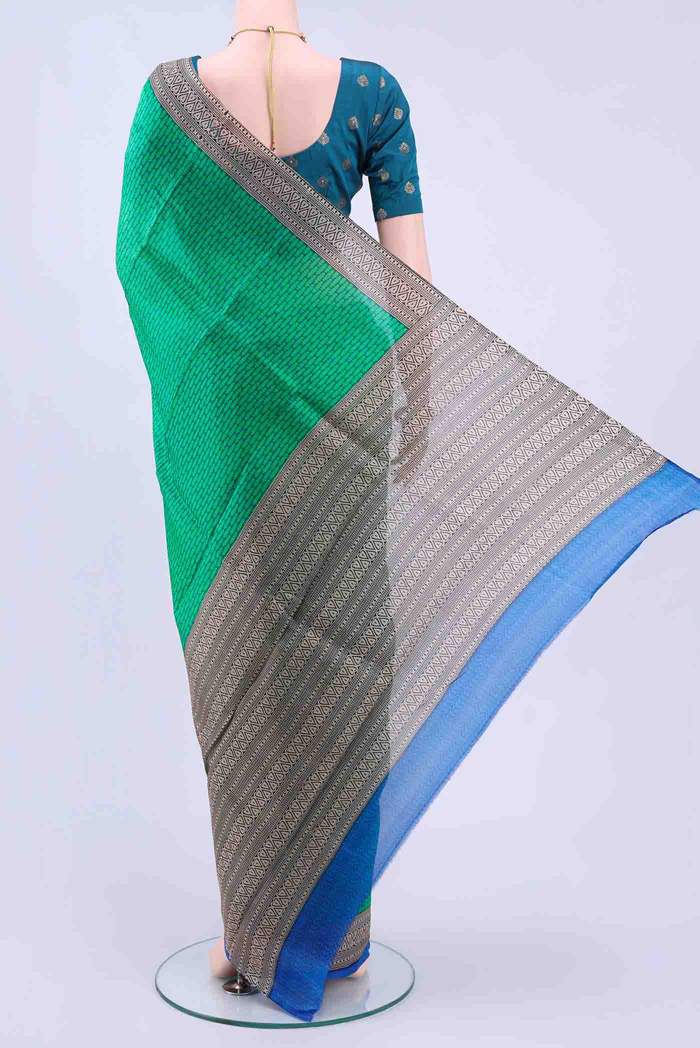 Green Printed Silk Saree - Image 3