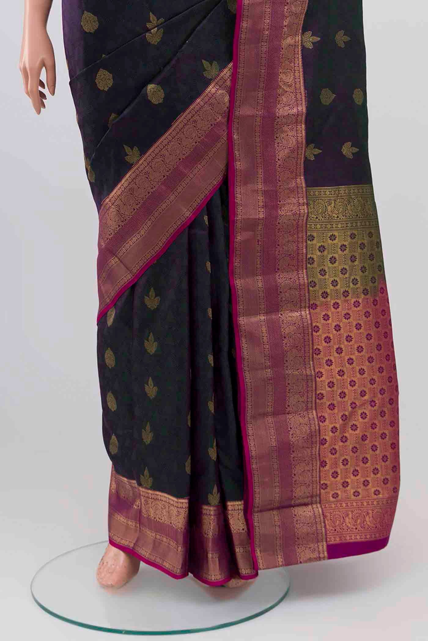 Green With Purple Color Kanchipuram Silk Saree - Image 3
