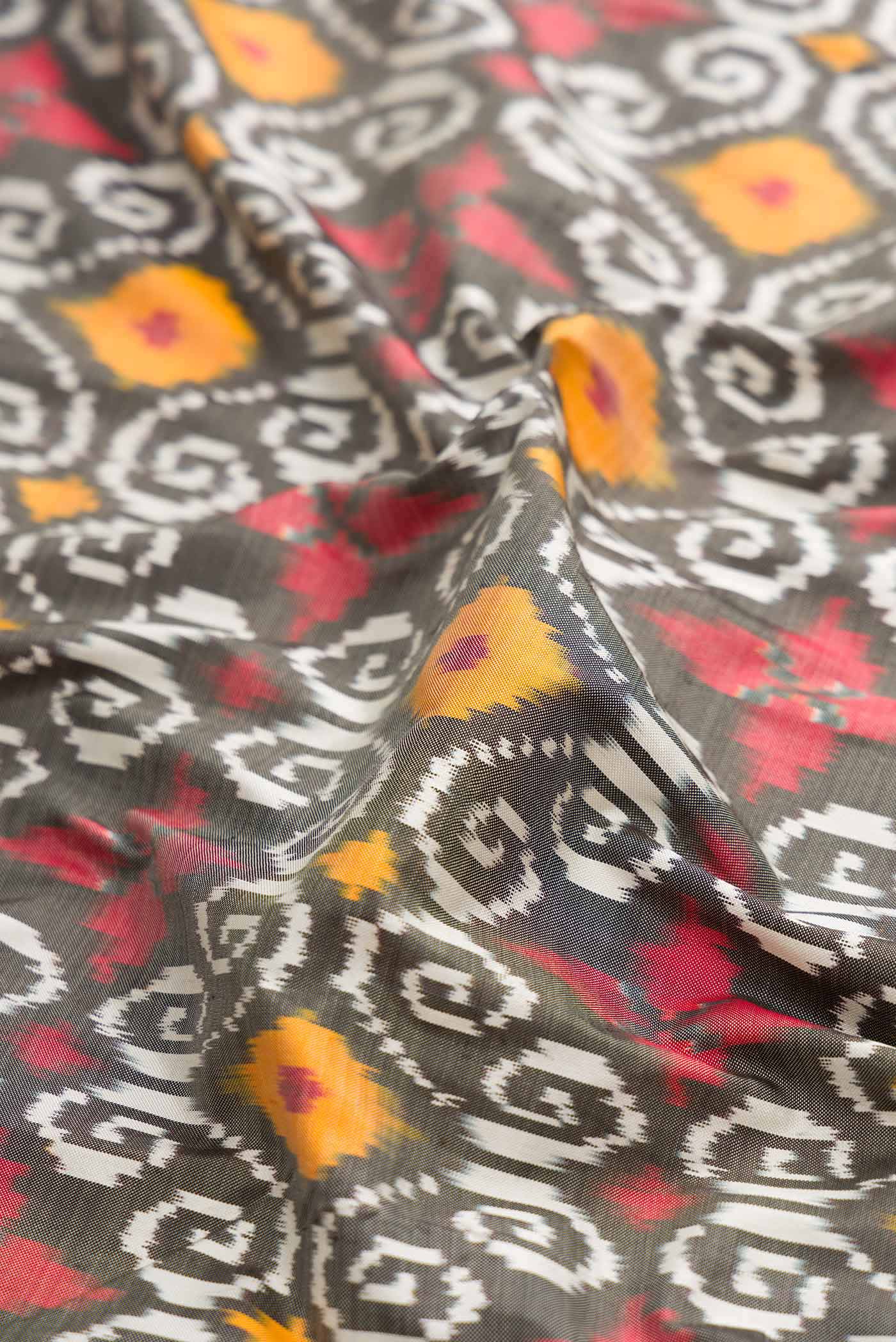 Grey Dual Tone Double Ikat Saree - Image 2