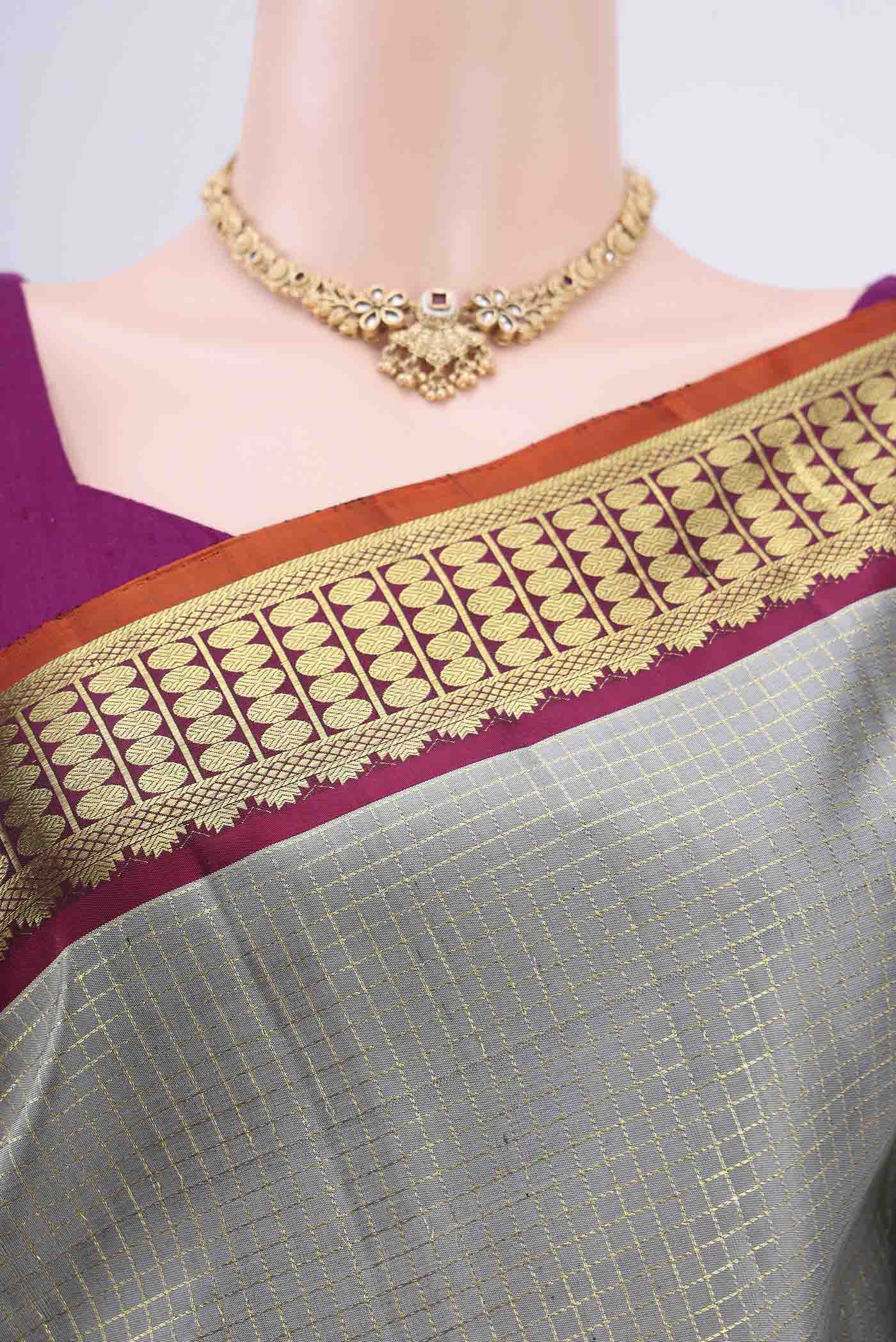 Grey Kanchipuram Silk Saree - Image 2