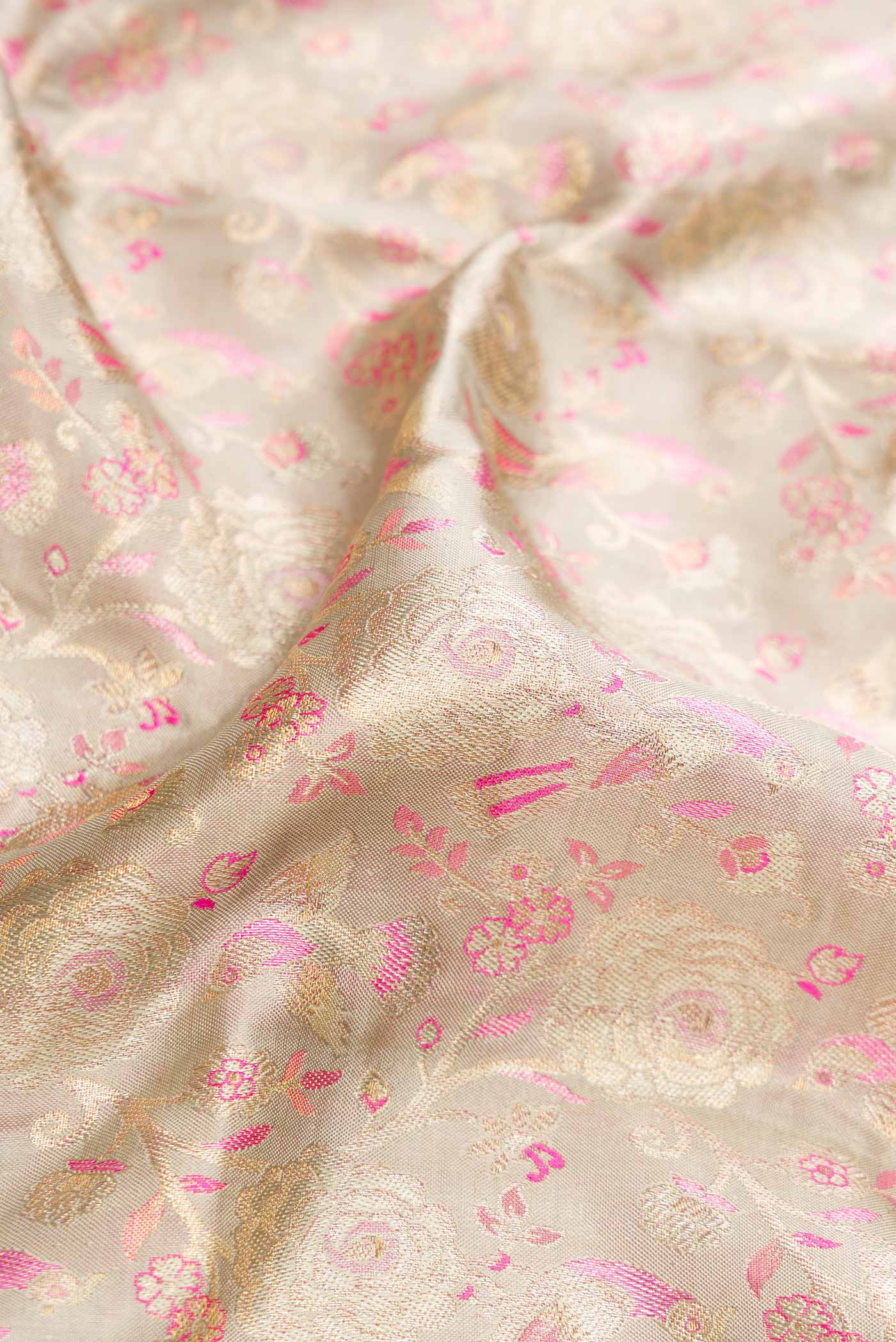 Grey Kanjivaram Tissue Silk Saree - Image 2