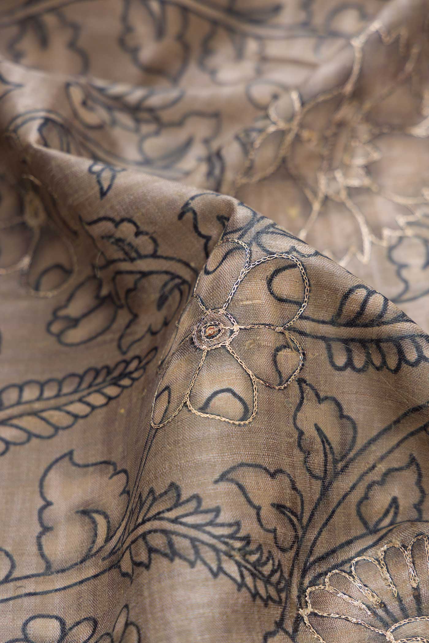 Grey Dual Tone Tussar Silk Saree - Image 2