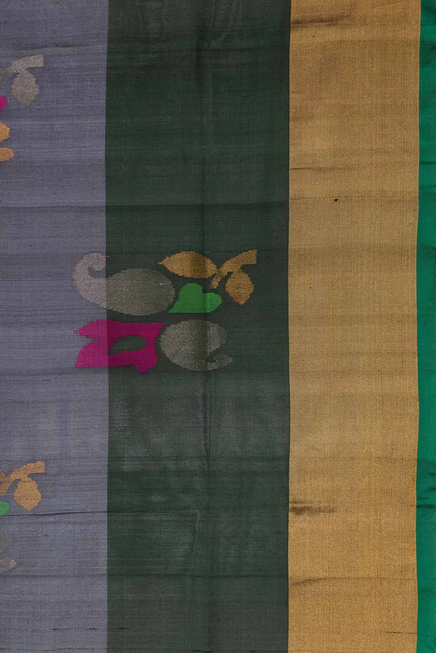 Grey Dual Tone Uppada Silk Saree - Image 3