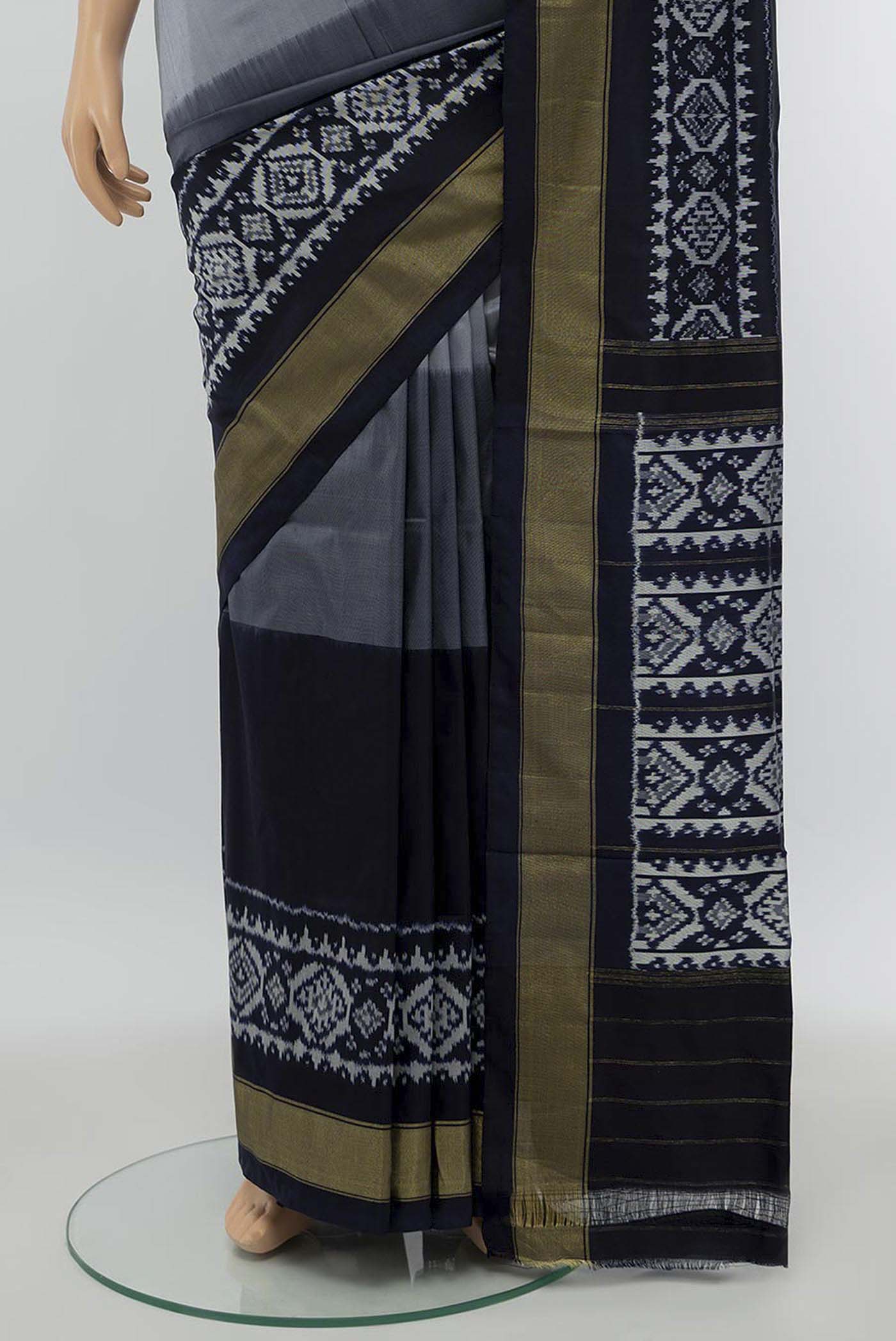 Grey Pochampally Silk Saree - Image 3