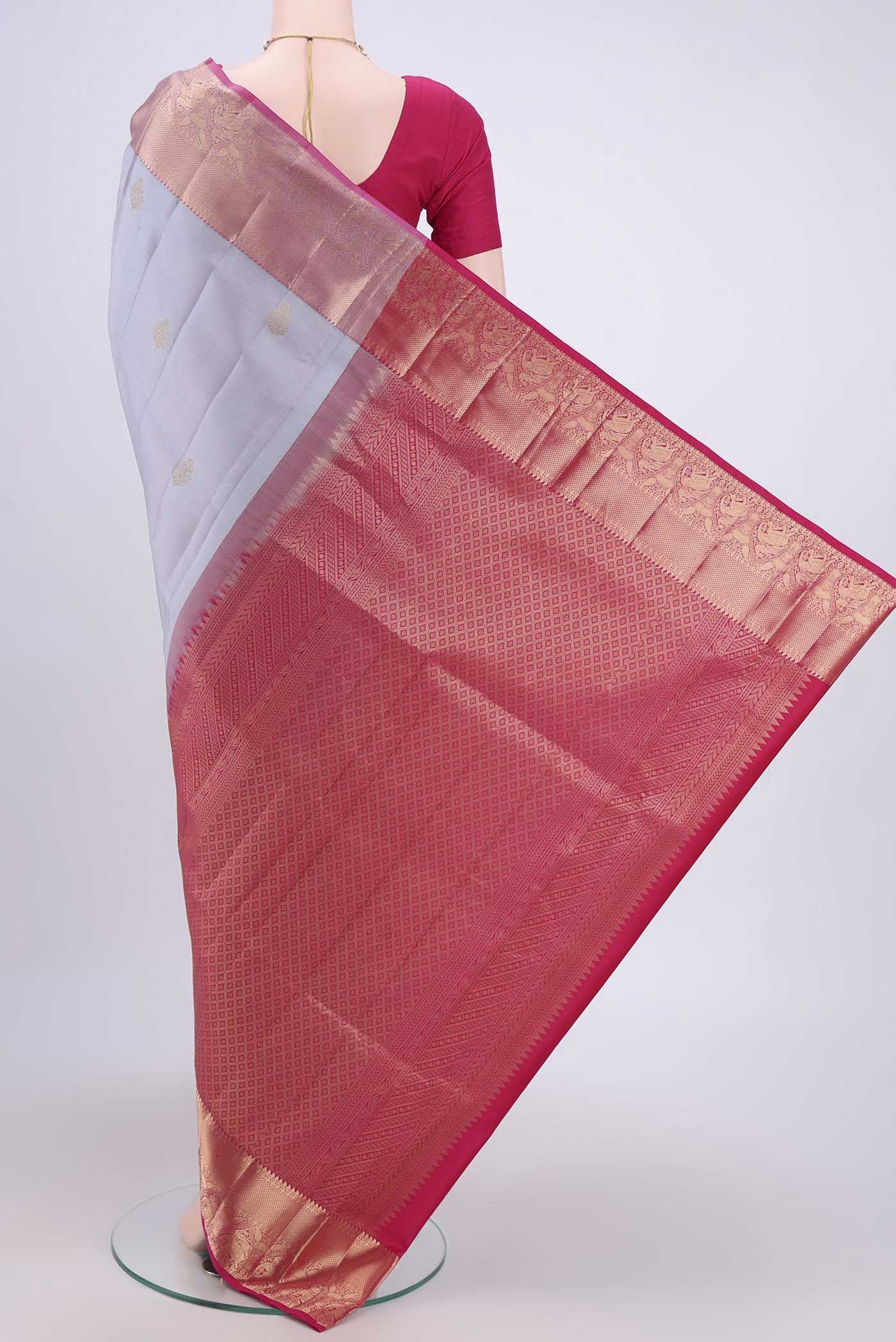 Lilac Soft Silk Saree - Image 3