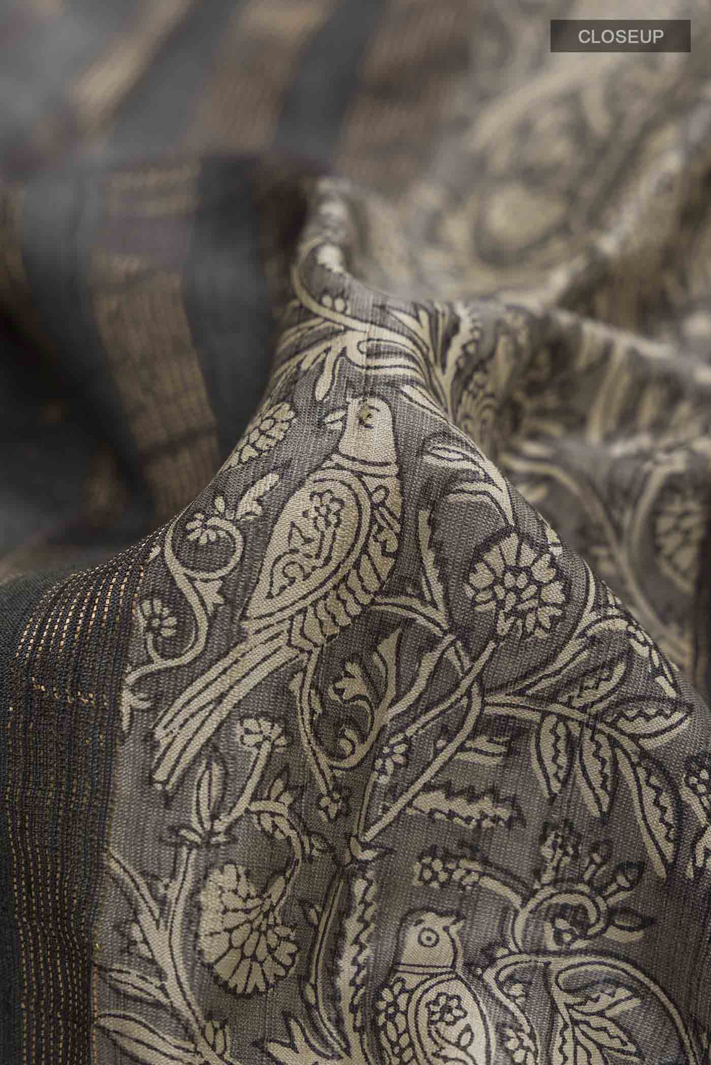 Grey Tussar Silk Saree - Image 2