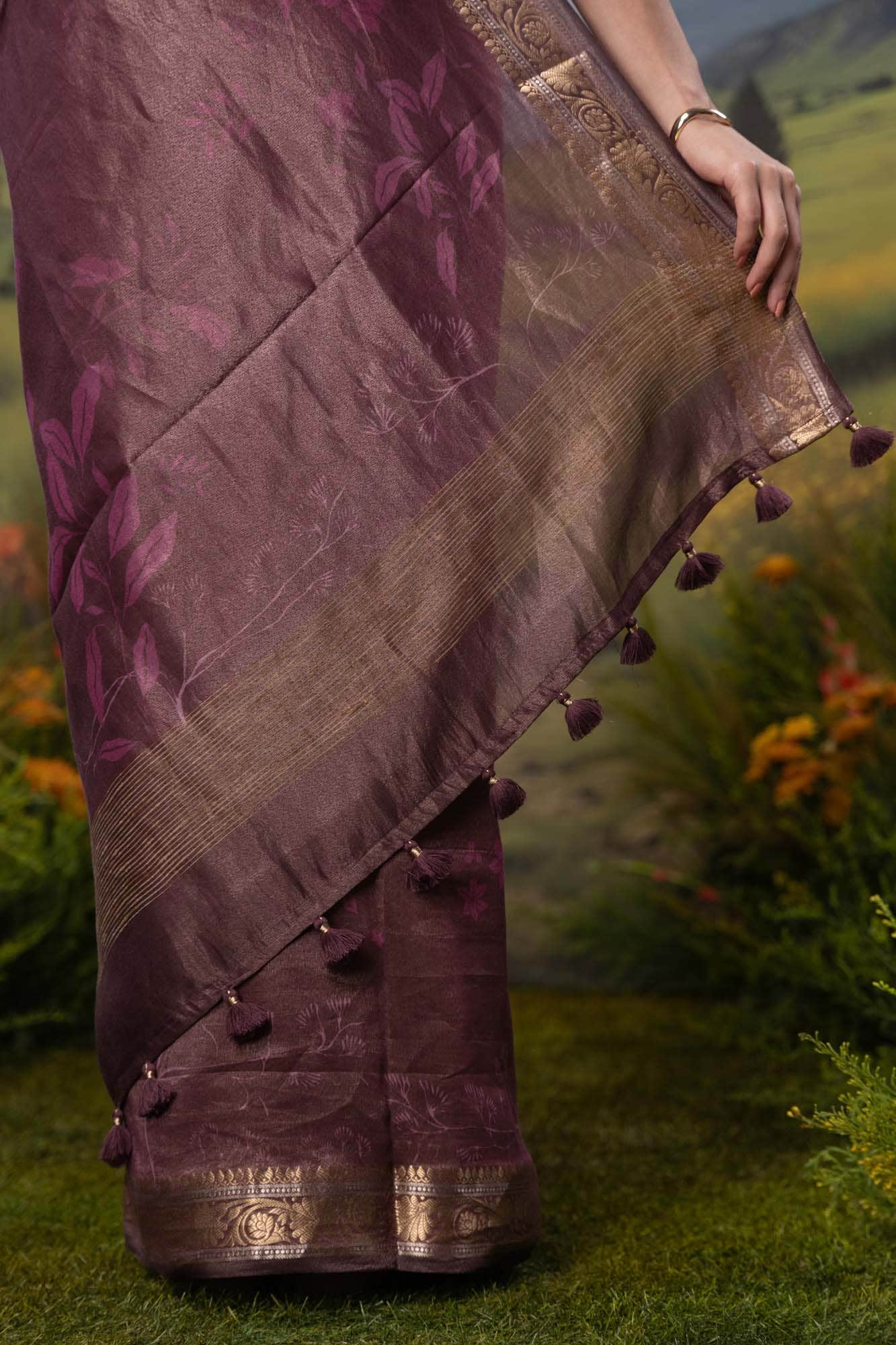 Ikebana's Promise-Wine Cotton Tissue Saree - Image 6