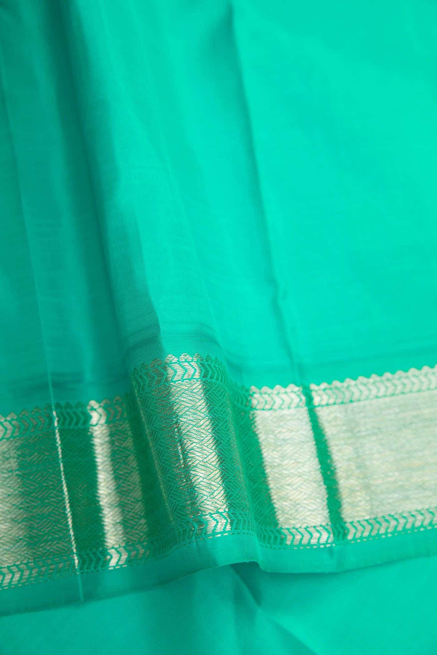 Lavender Dual Tone Kanchipuram Silk Saree - Image 6