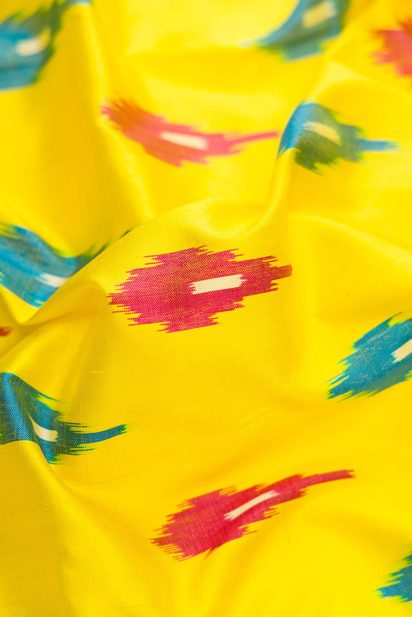 Lemon Yellow Pochampally Silk Saree - Image 2