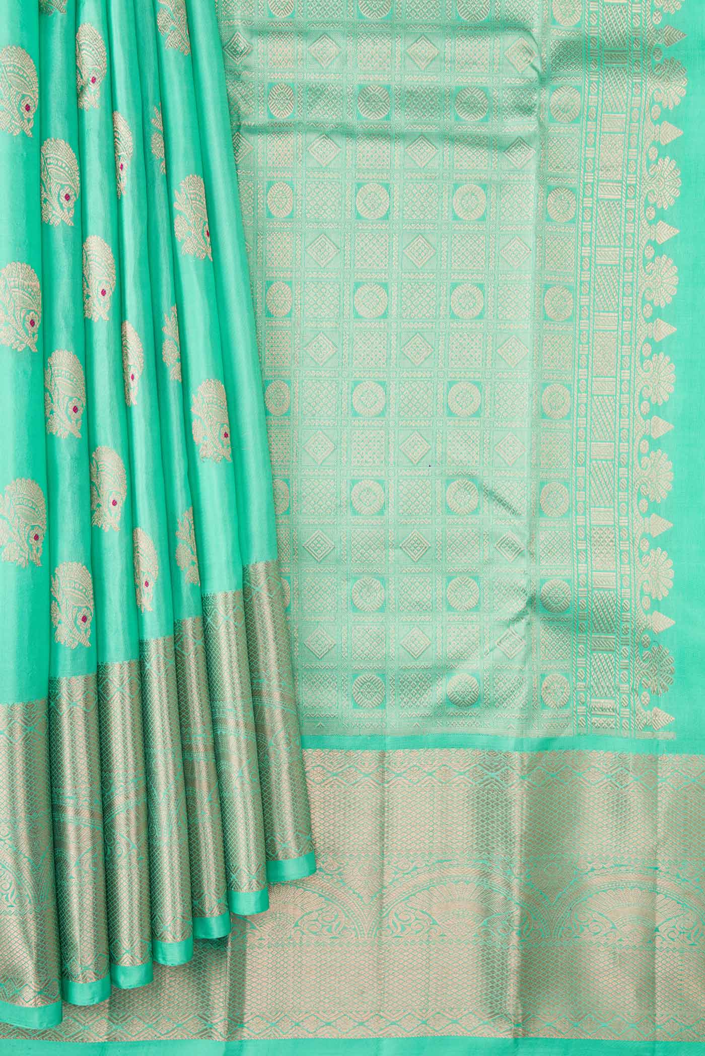 Light Green Dual Tone Kanjivaram Silk Saree - Image 4