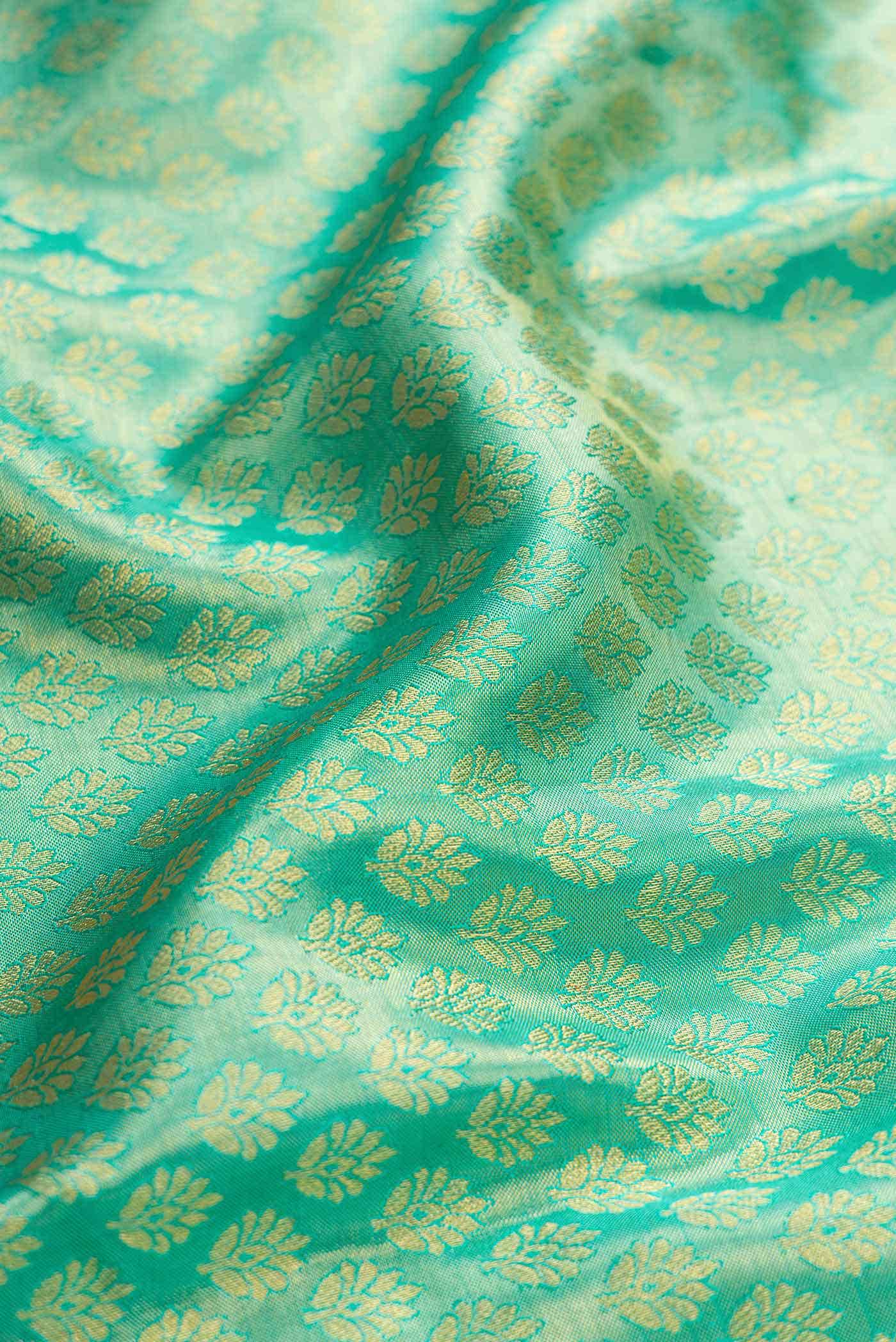 Light Green Kanchipuram Tissue Silk Saree - Image 9