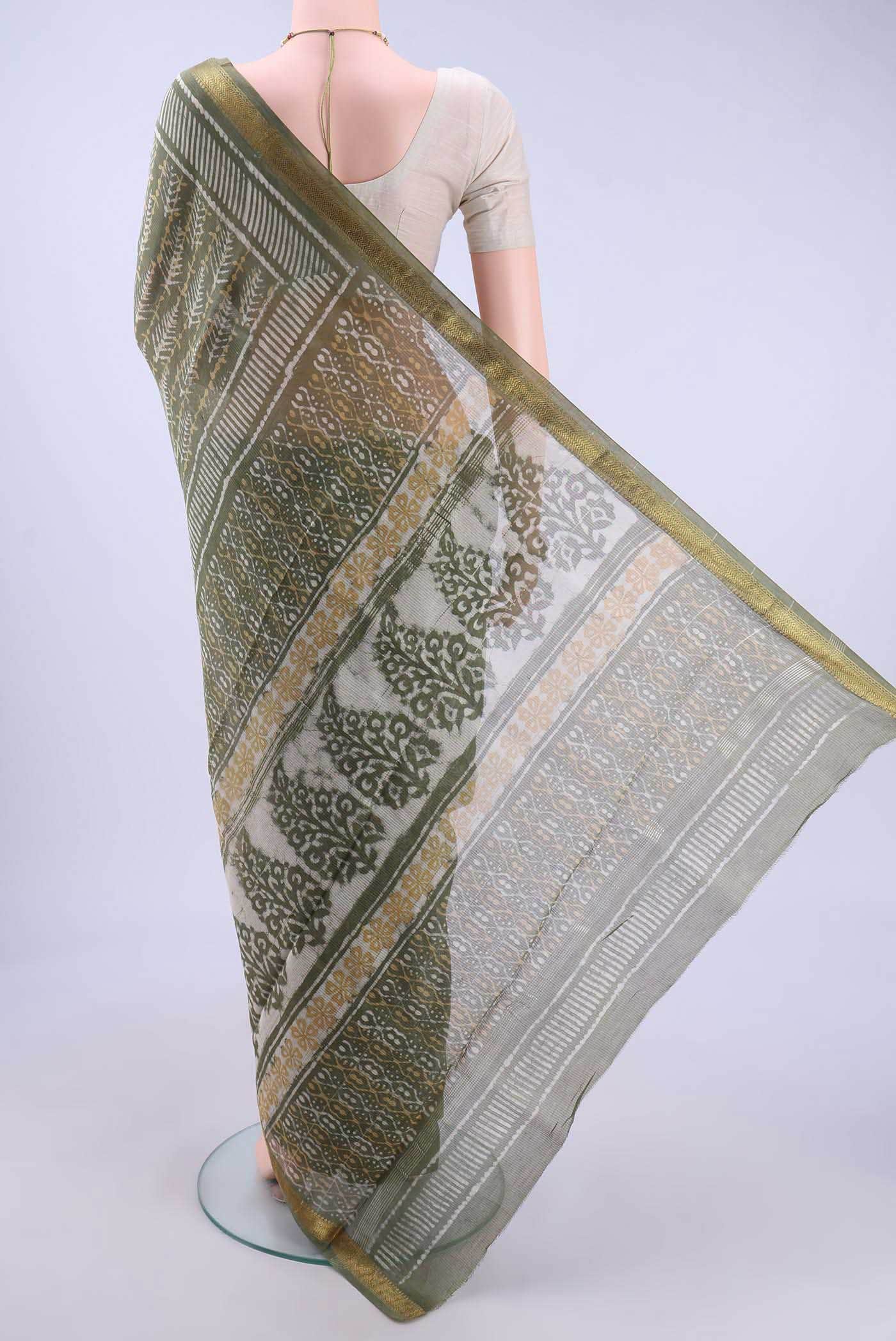 Light Green Maheshwari Silk Cotton Saree - Image 2