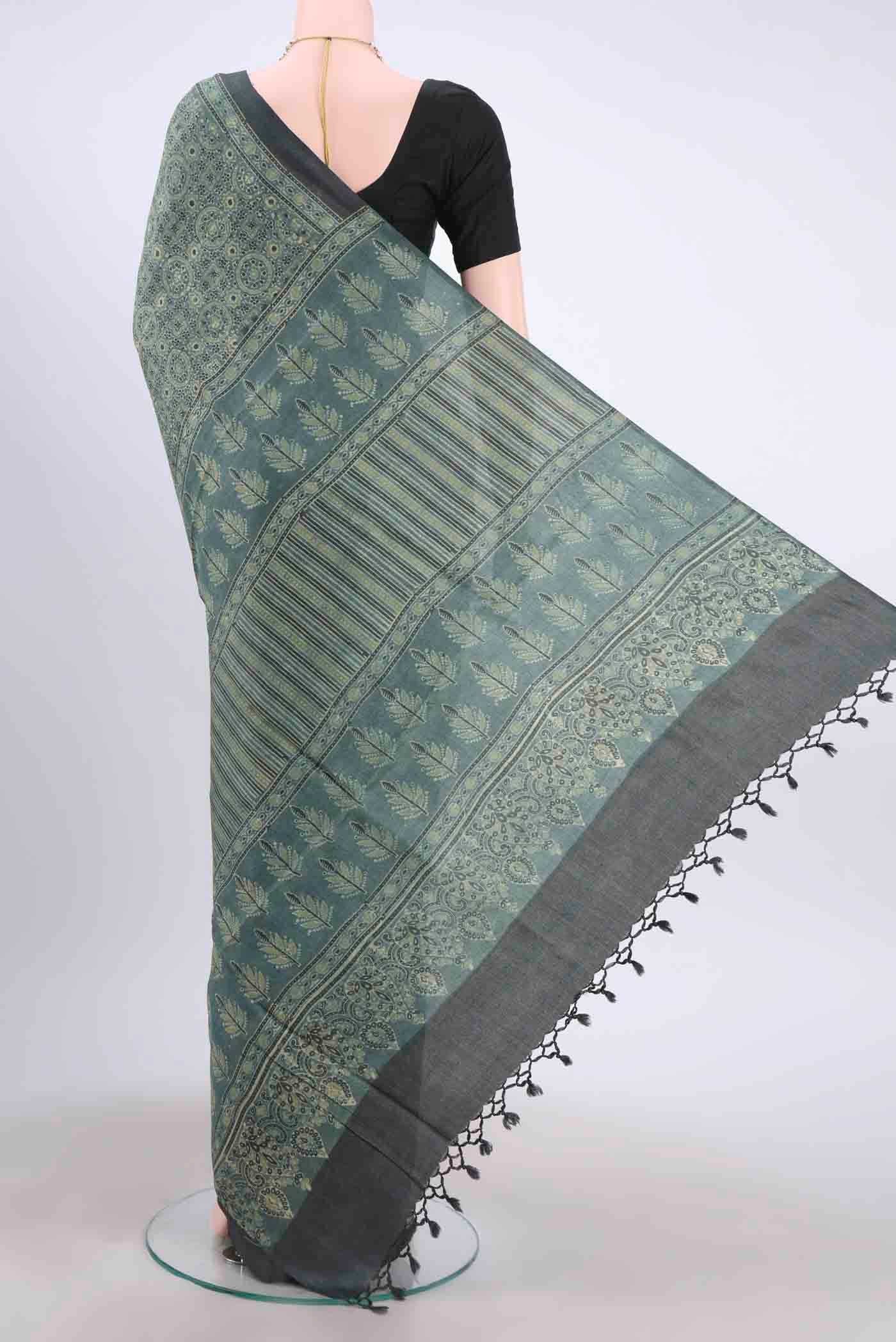 Light Green Tussar Silk Saree - Image 3