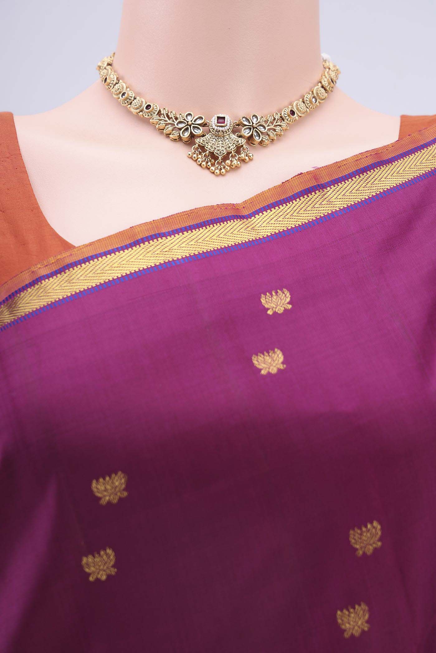Magenta Dual Tone Kanchipuram Silk Saree - Image 2
