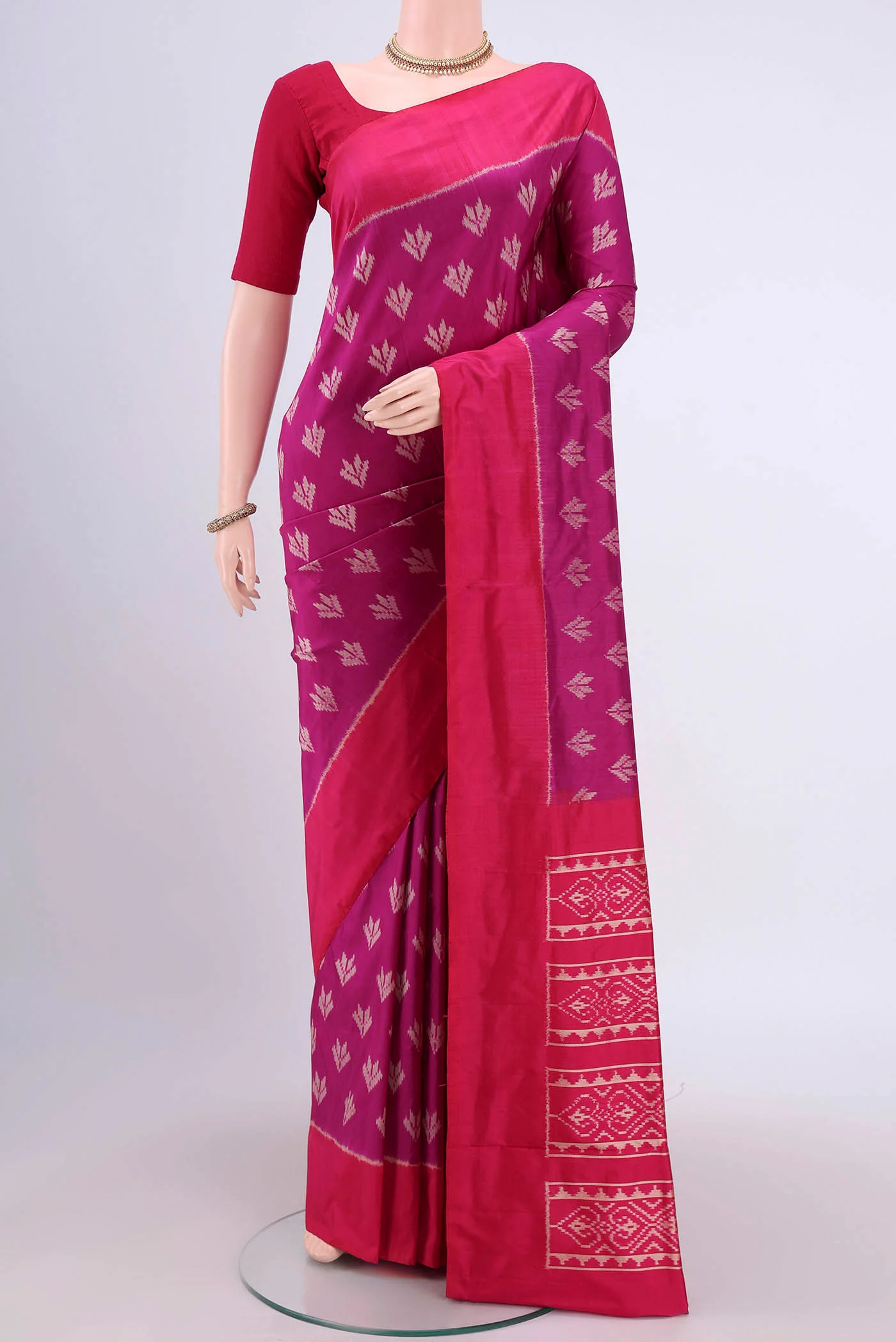 Magenta Pochampally Silk Saree