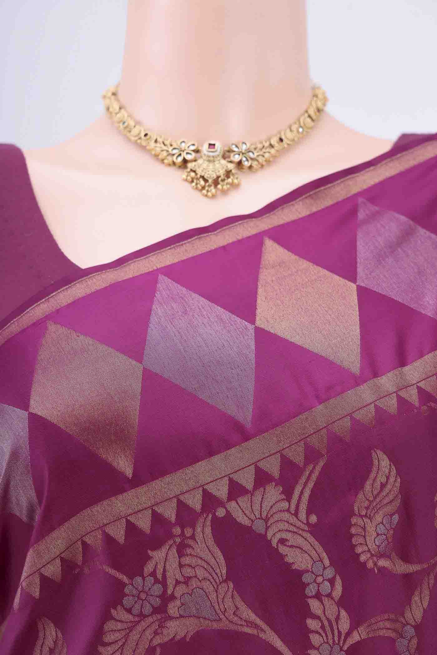 Magenta Soft Silk Saree - Image 2