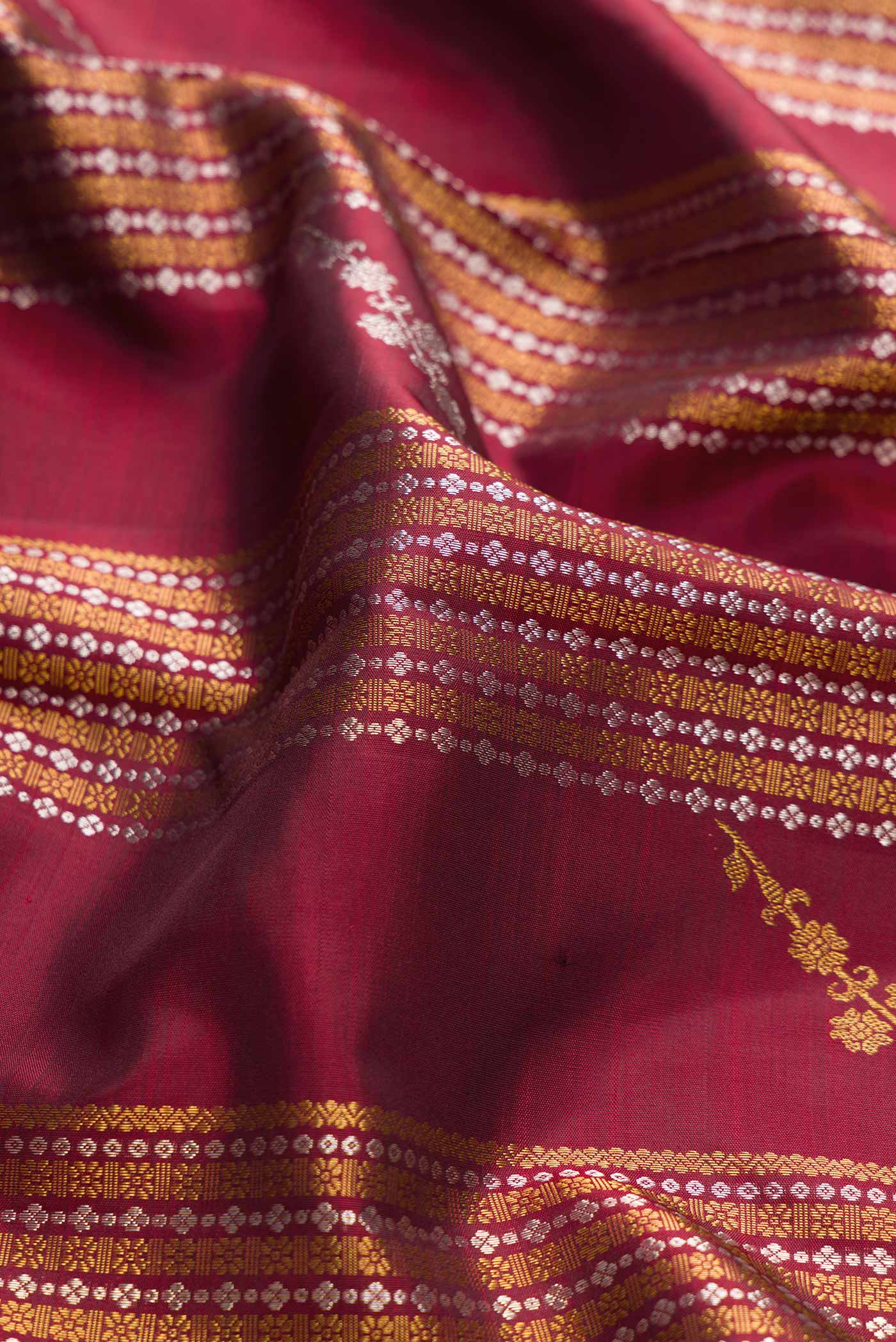 Maroon Dual Tone Kanchipuram Silk Saree - Image 2