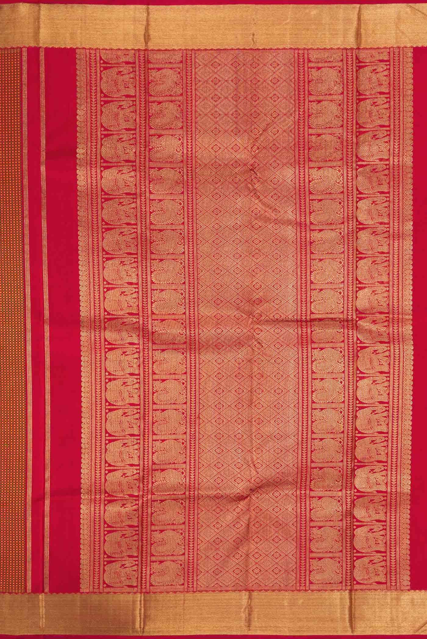 Pure Silk Pure Zari Maroon Dual Tone Kanchipuram Saree - Image 5