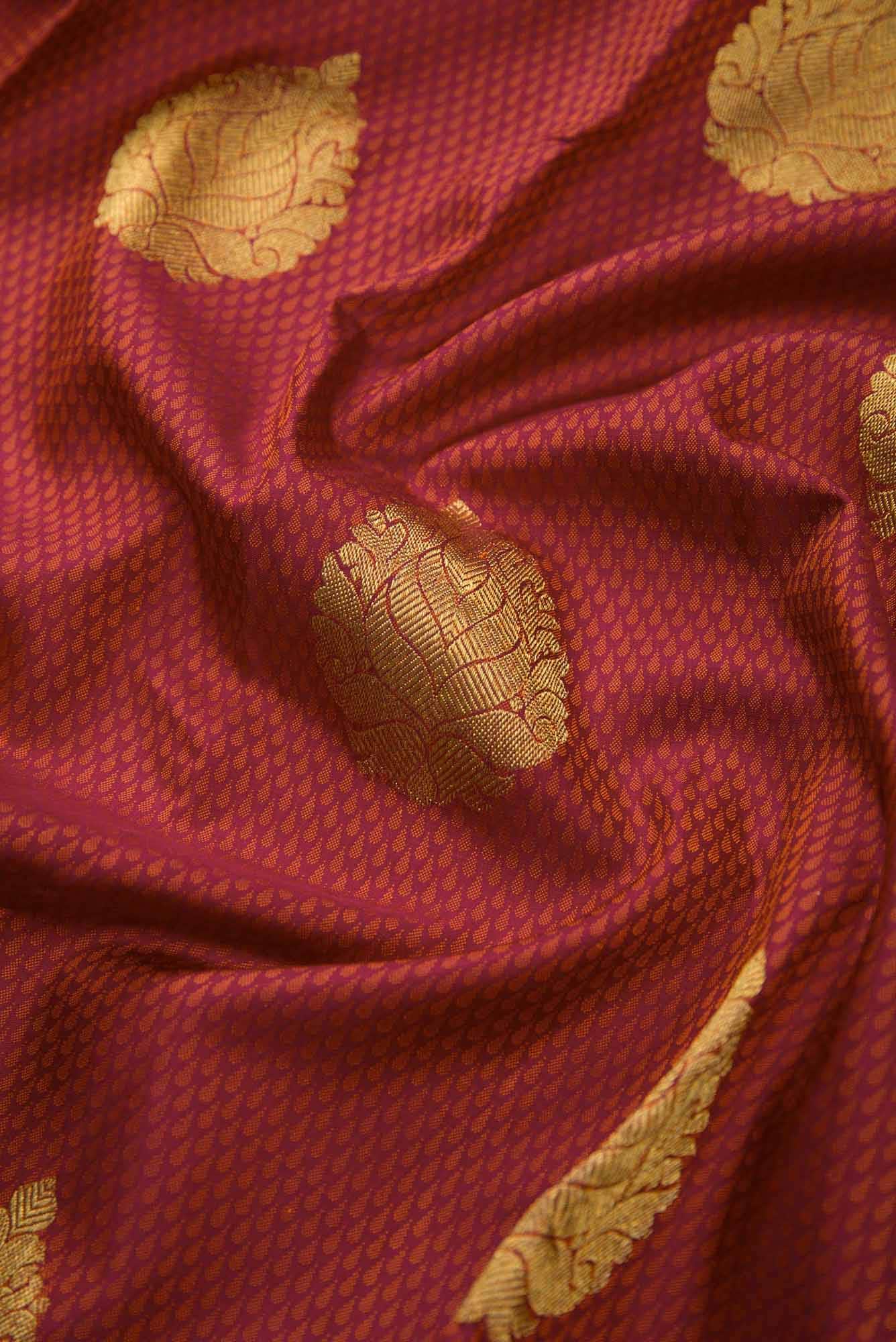Pure Silk Pure Zari Maroon Dual Tone Kanchipuram Saree - Image 3
