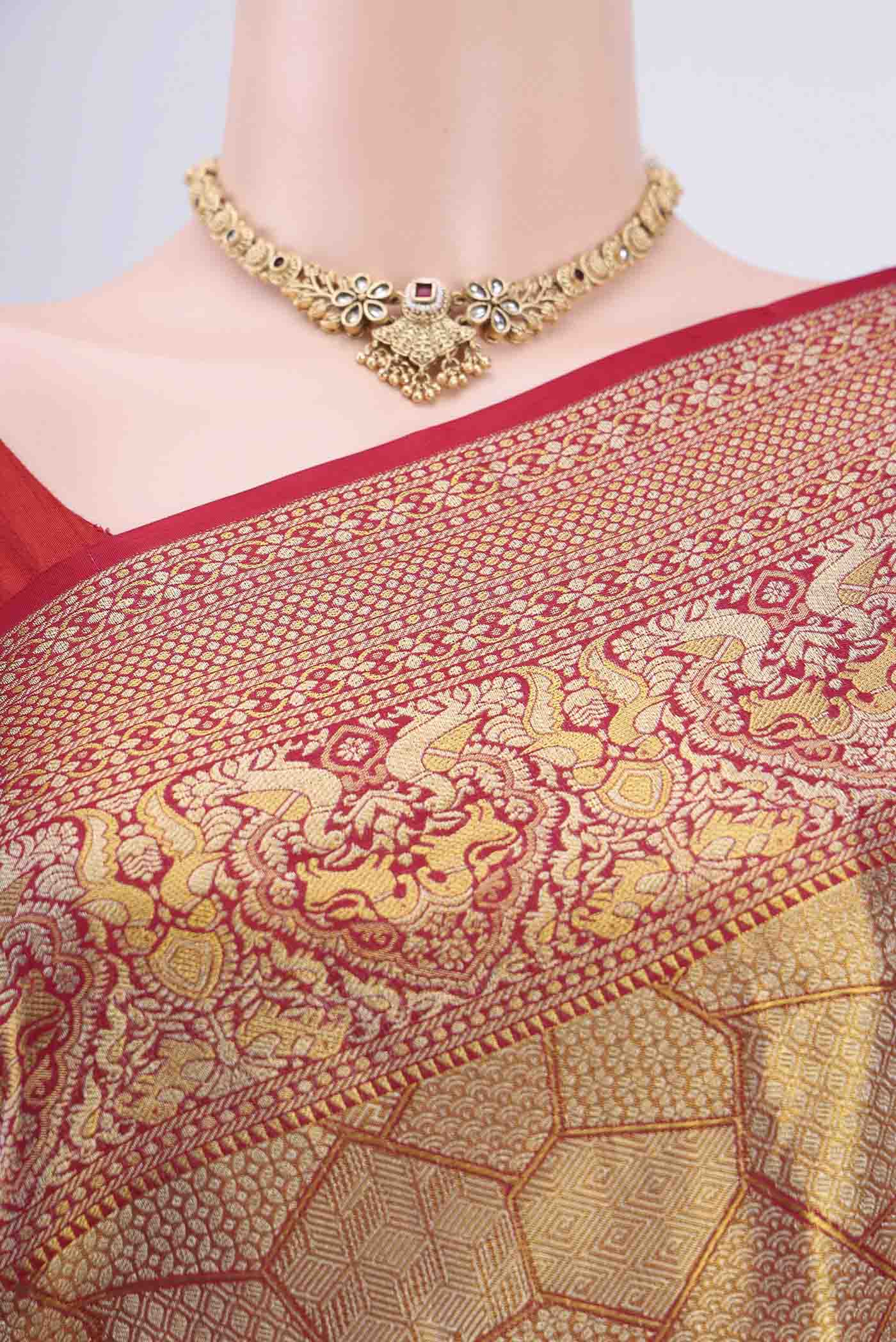 Gold with Red Dual Tone Kanchipuram Tissue Silk Saree - Image 2