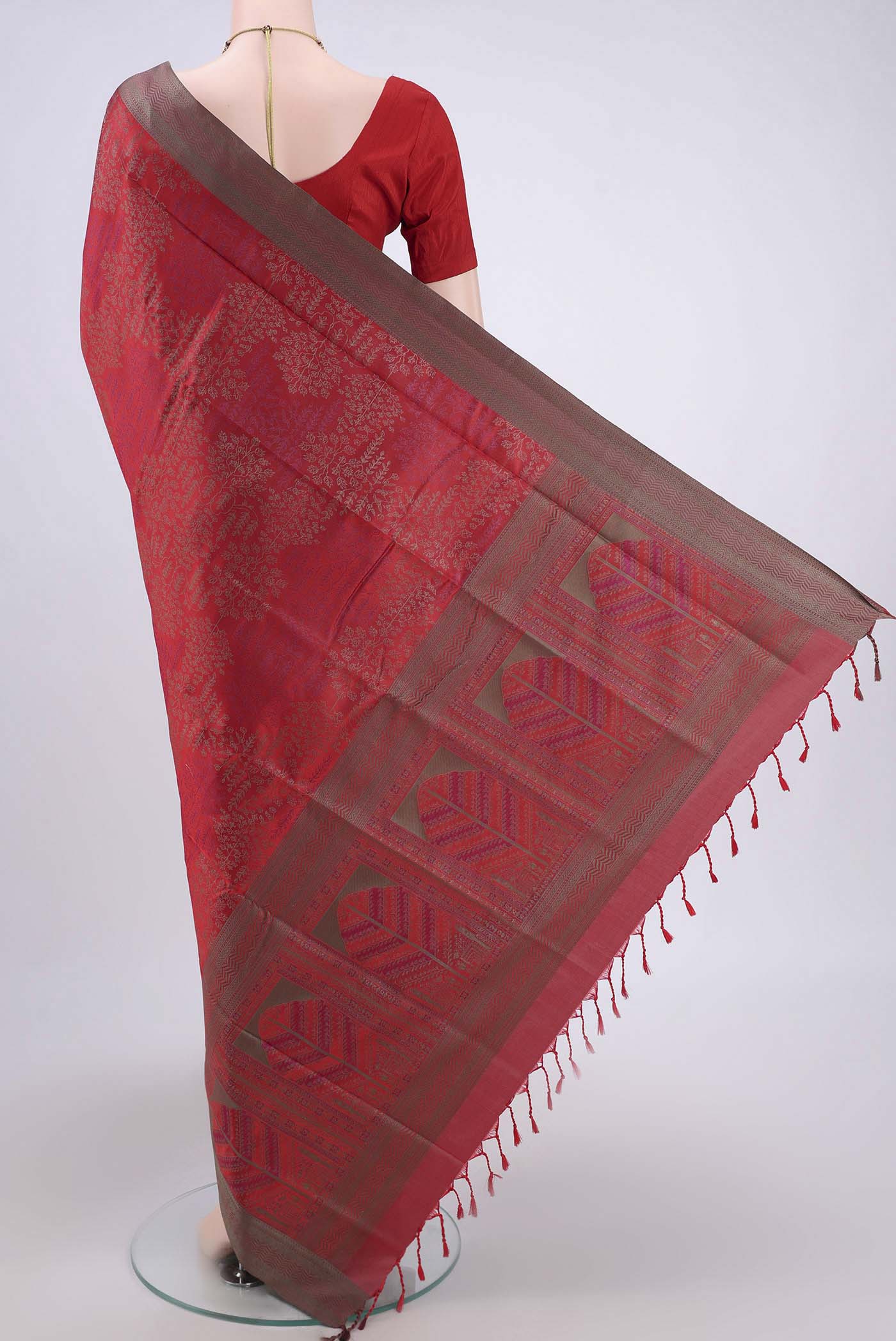 Maroon Soft Silk Saree - Image 3