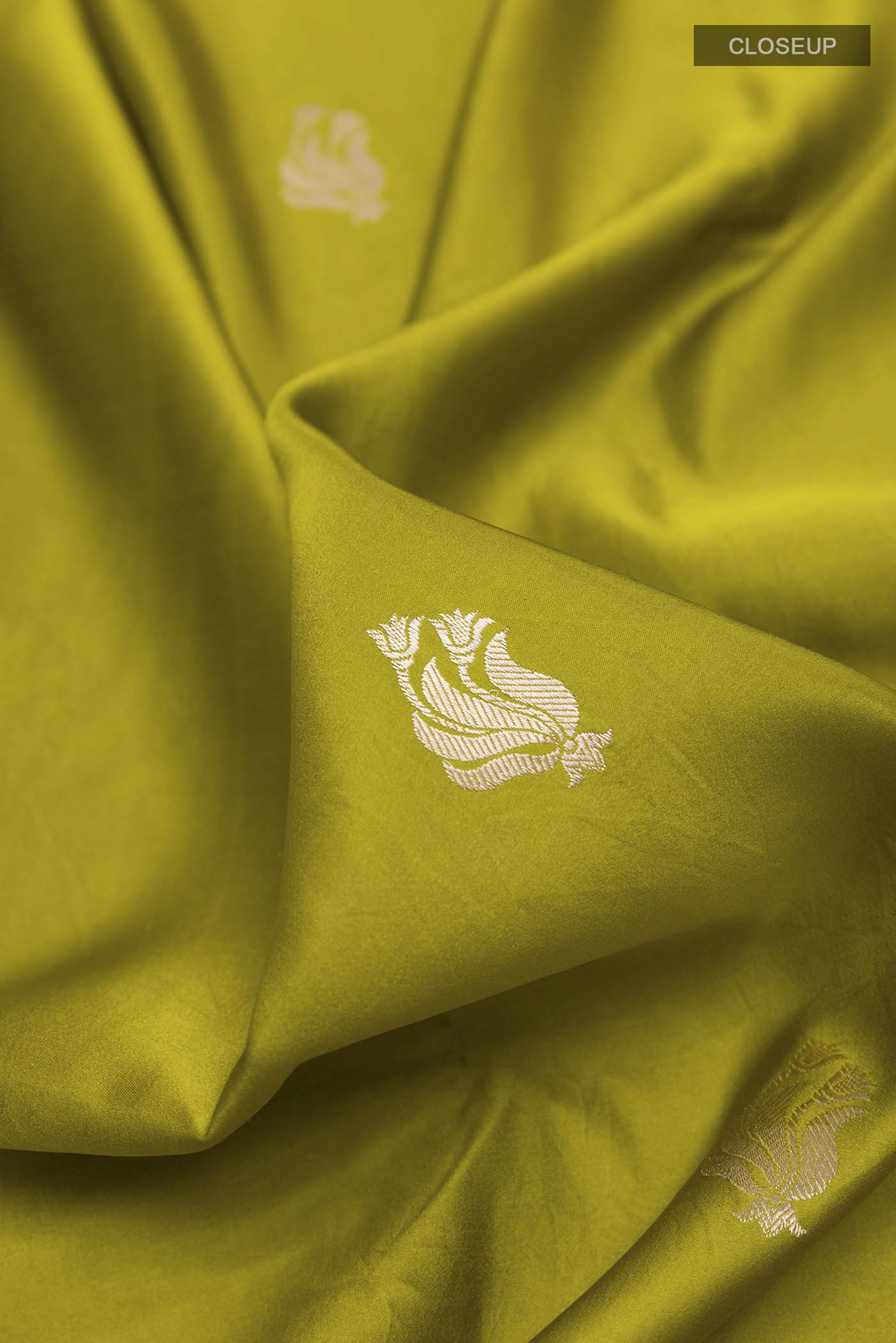 Mehandi Green Banarasi Silk Saree - Image 2