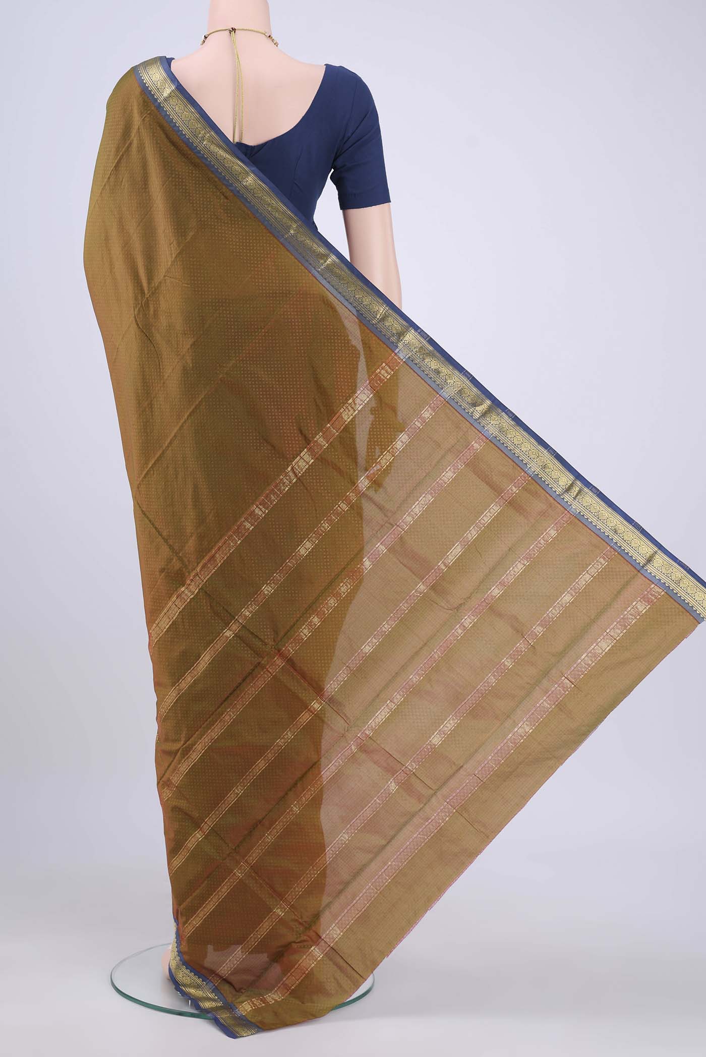 Mehandi Green Blended Bangalore Silk Saree - Image 3