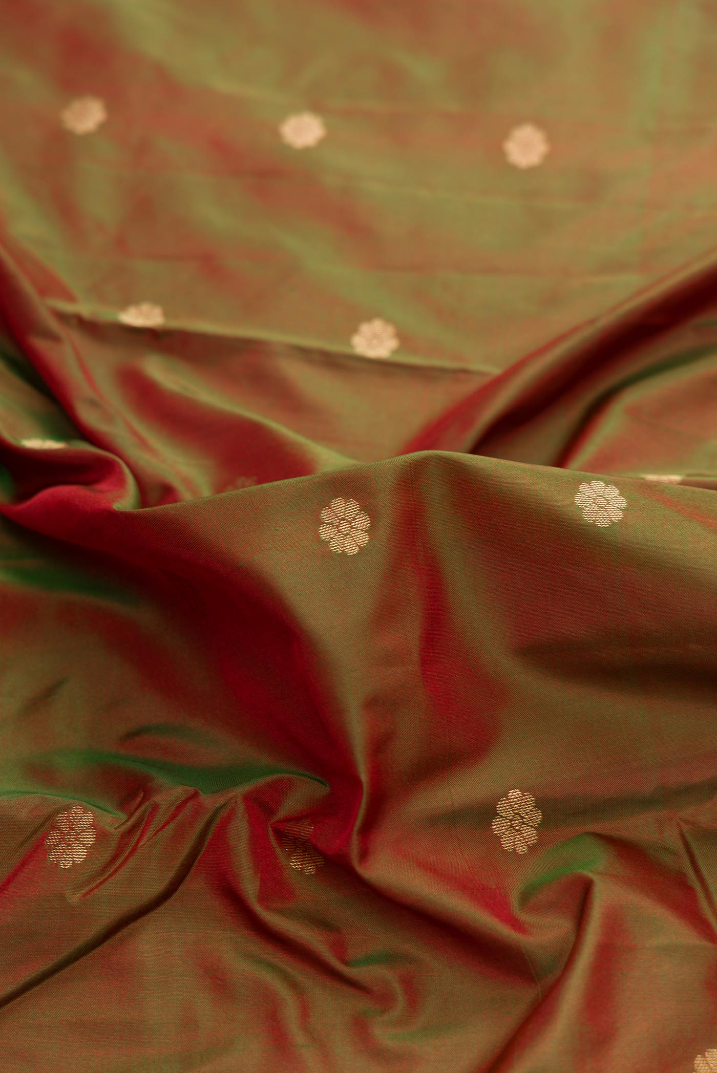 Mehandi Green Dual Tone Paithani Silk Saree - Image 2