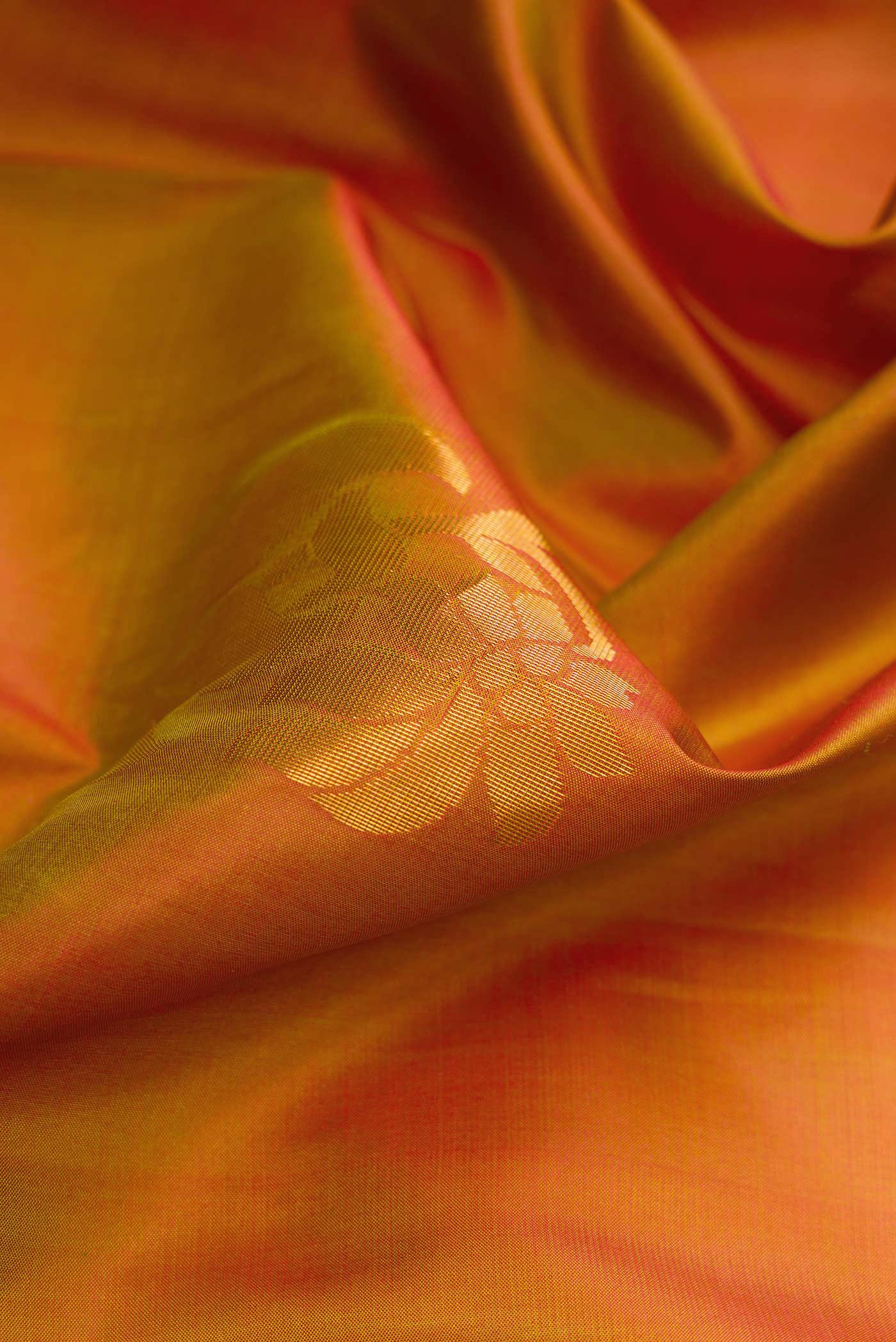 Green with Red Color Soft Silk Saree - Image 2