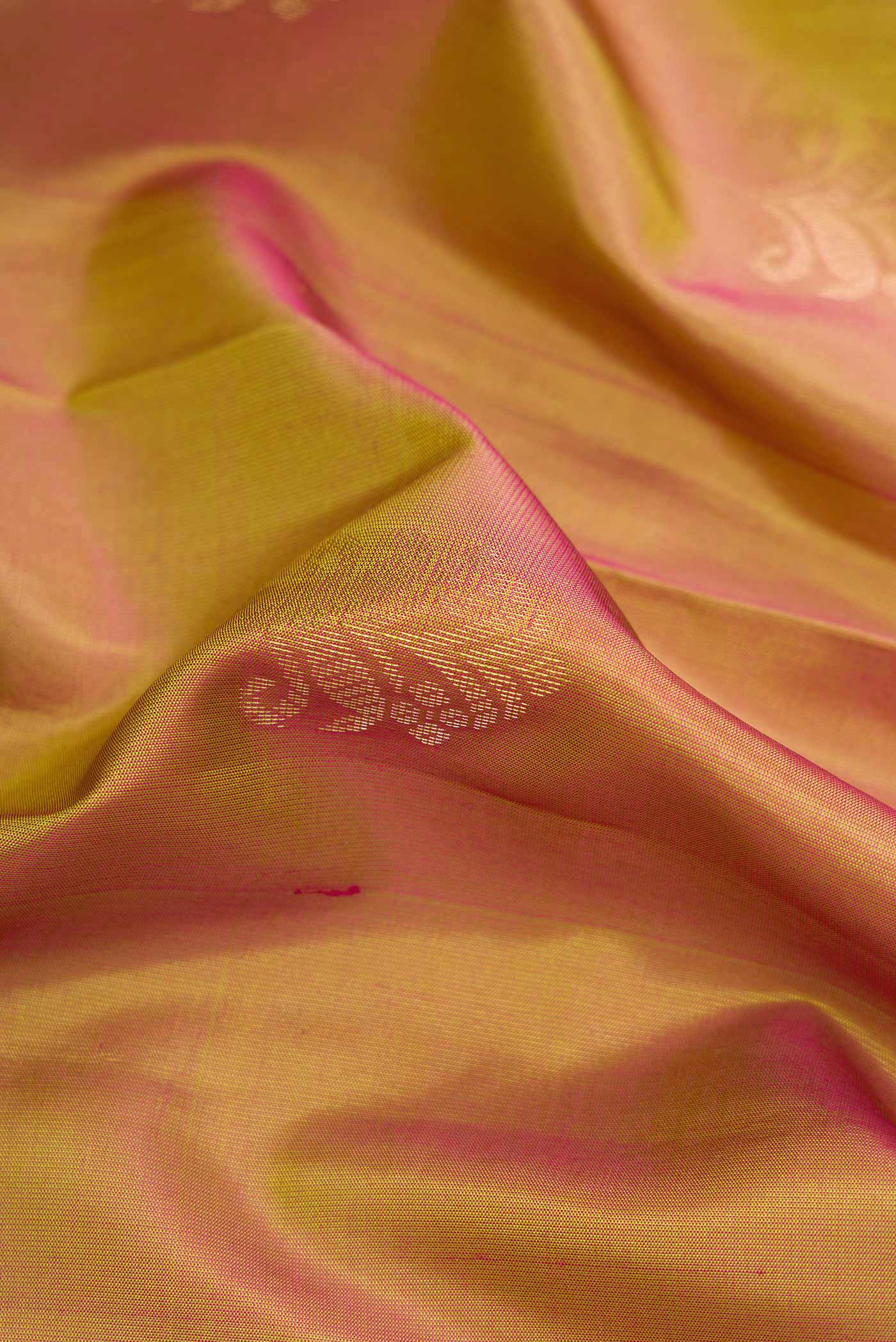 Light Green with Pink Color Soft Silk Saree - Image 2