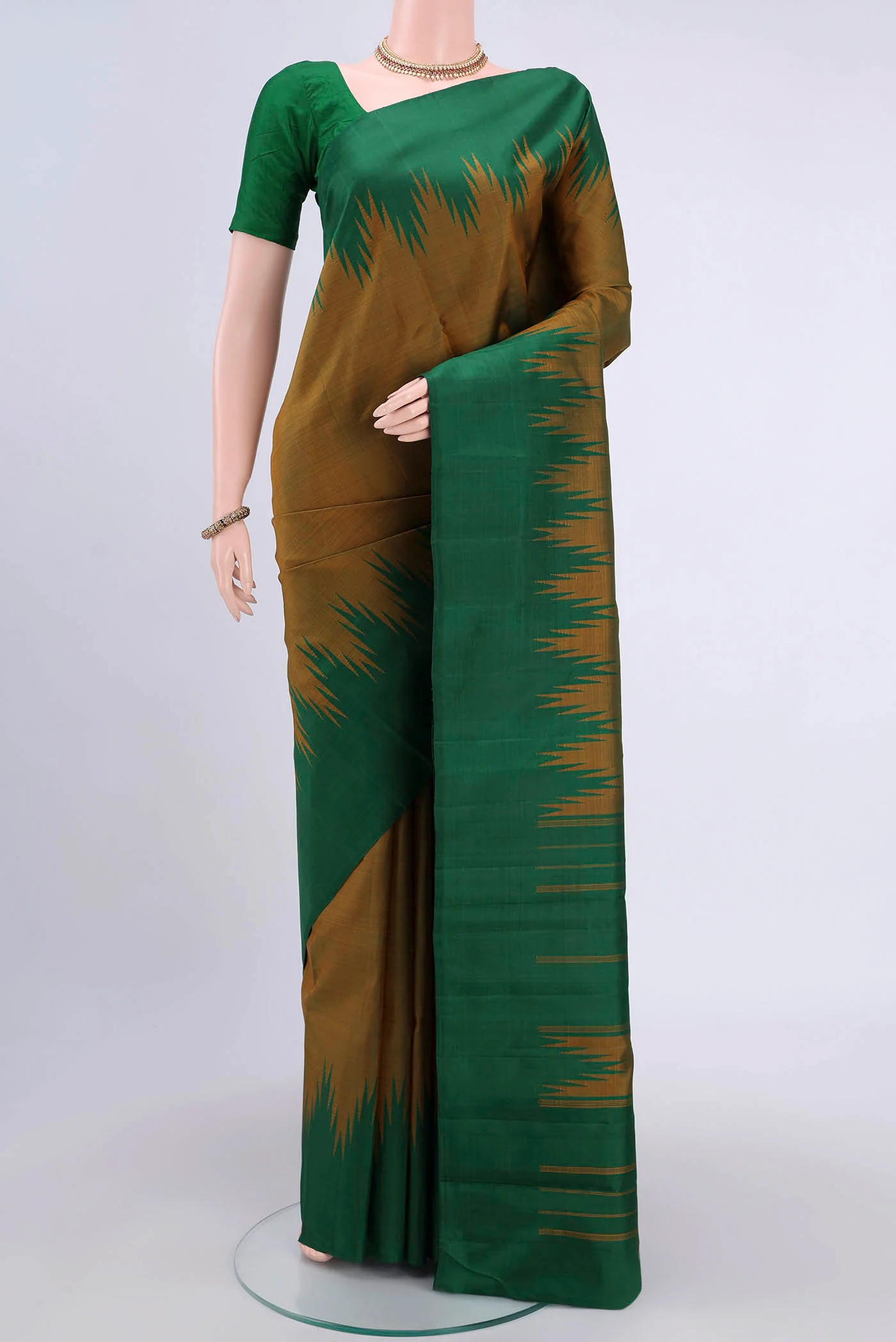 Mehandi Green Kanchipuram Silk Saree
