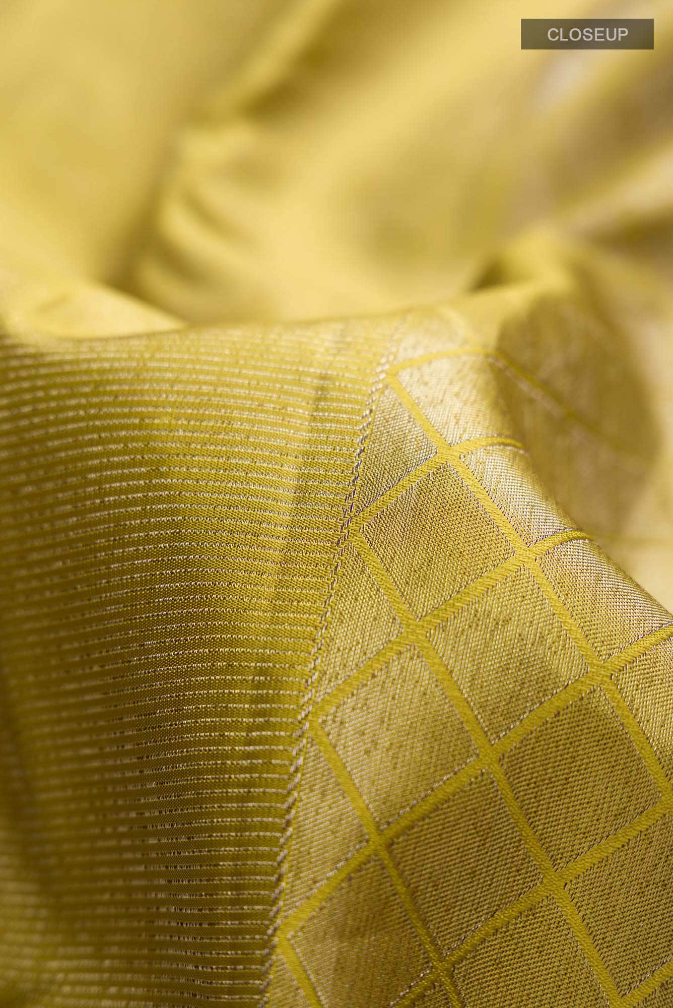 Mehandi Green Kanjivaram Silk Saree - Image 3