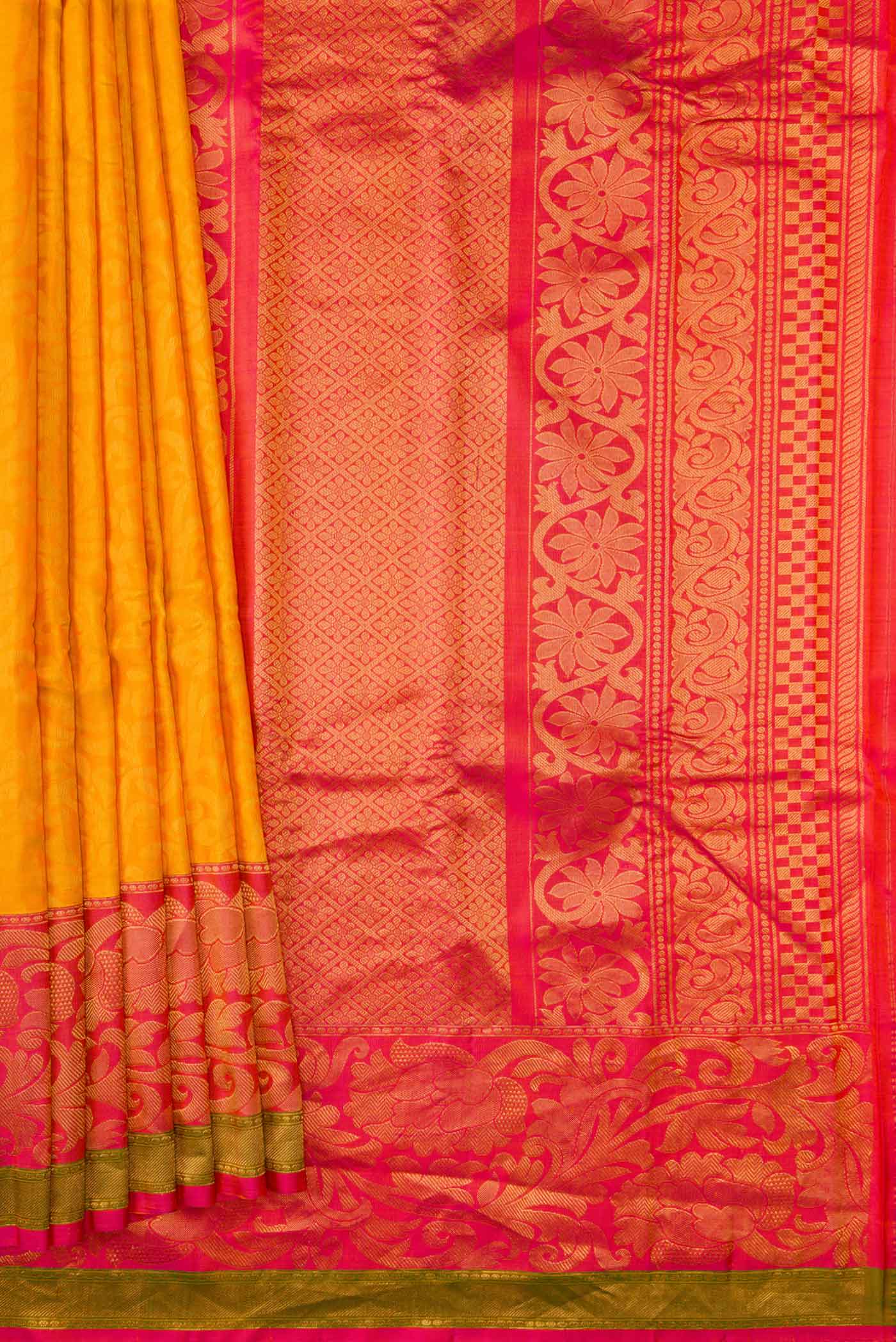 Mustard Dual Tone Gadwal Silk Saree - Image 4