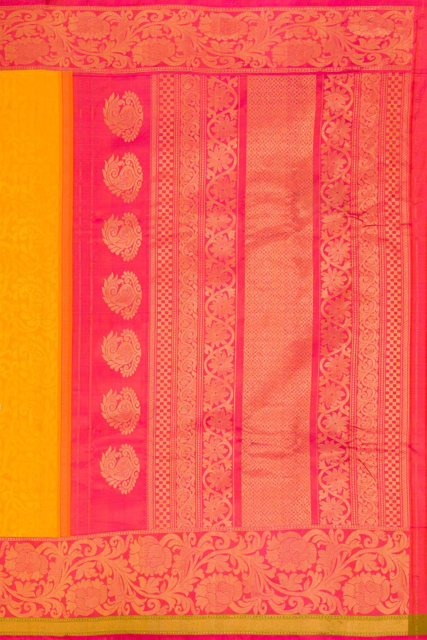 Mustard Dual Tone Gadwal Silk Saree - Image 7