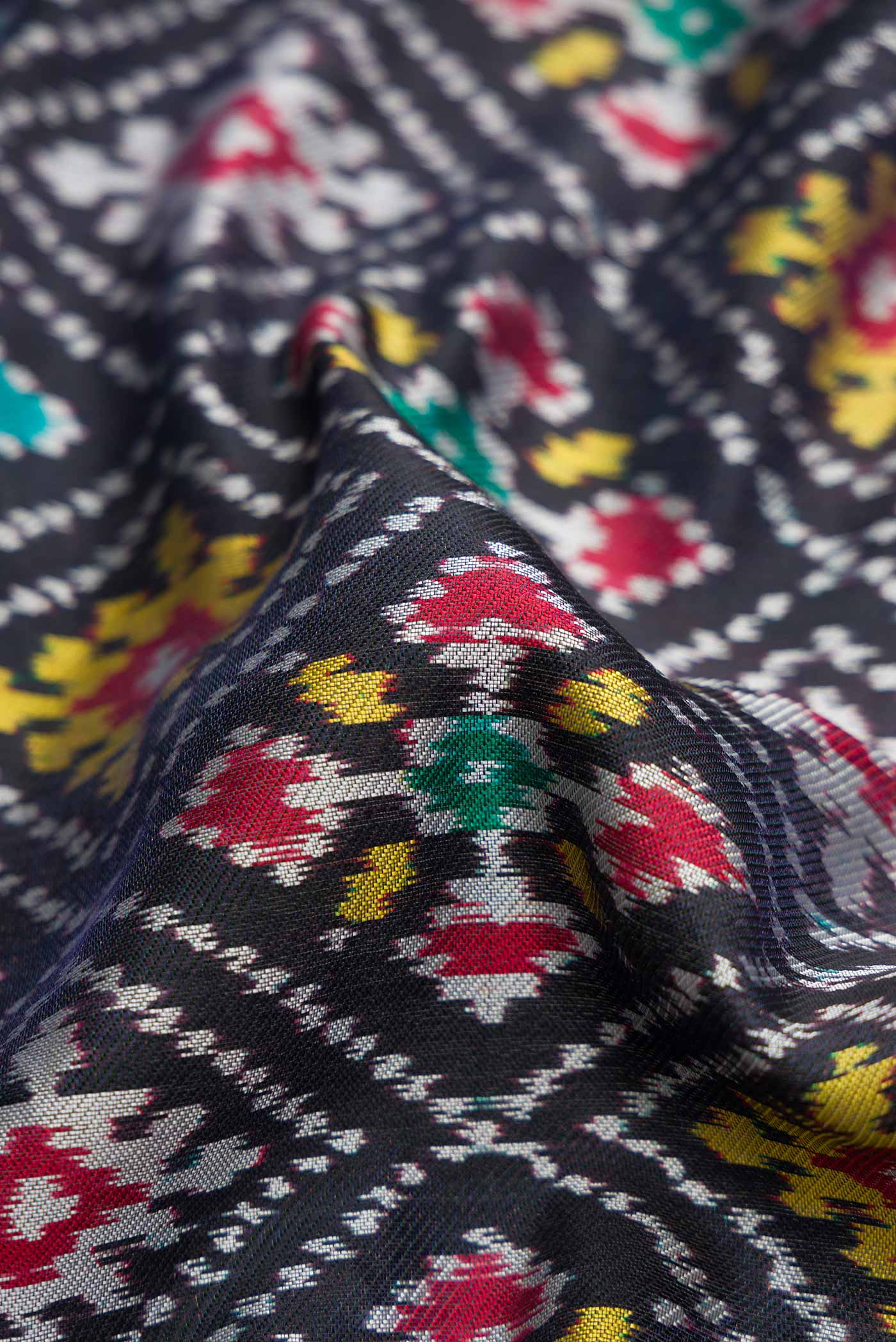 Black Pochampally Silk Saree - Image 2
