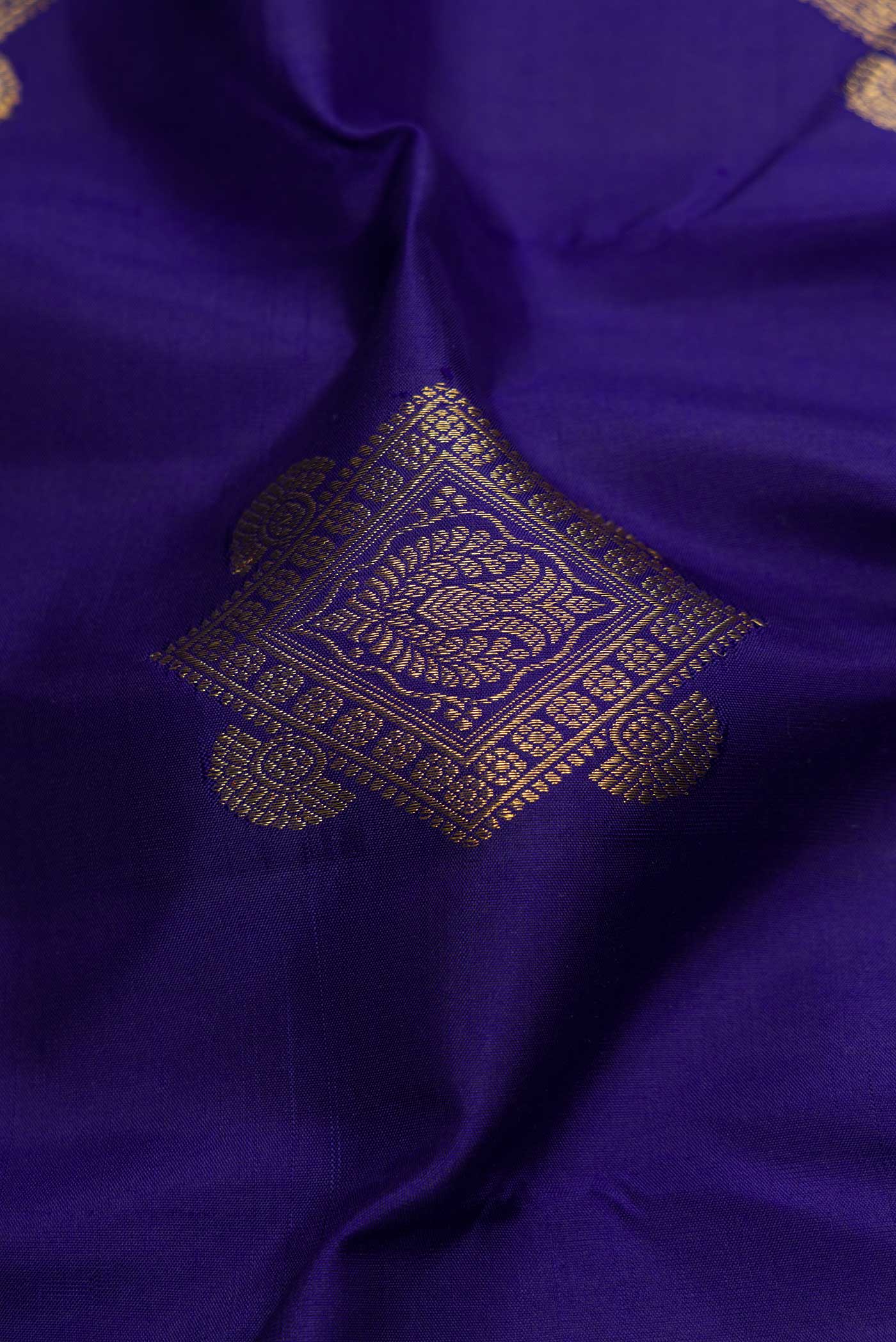 Navy Blue Dual Tone Kanchipuram Silk Saree - Image 2