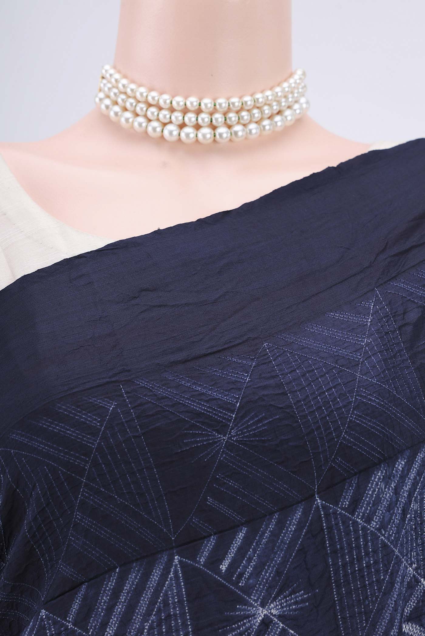 Navy Blue Tussar Silk Saree - Image 2