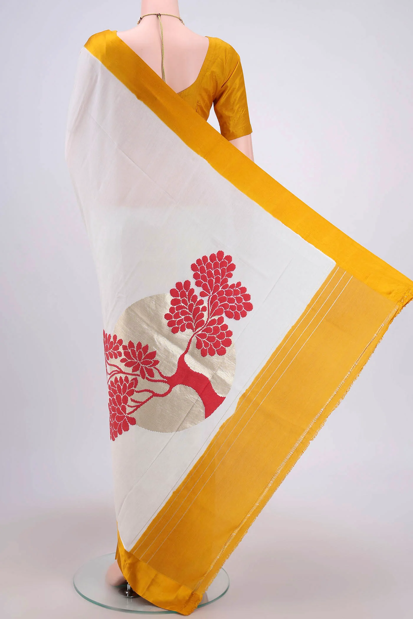 White Banarasi Silk Saree - Image 3