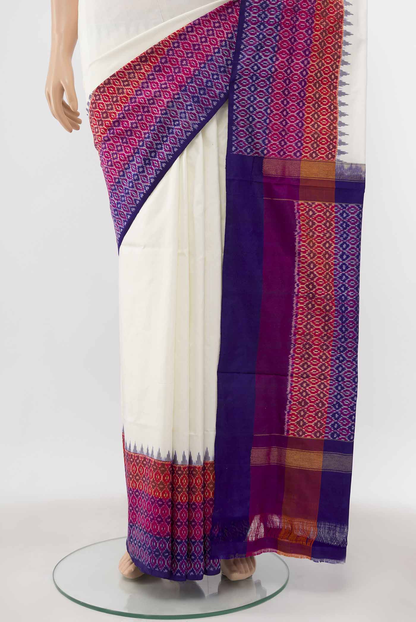 Off White Pochampally Silk Saree - Image 3