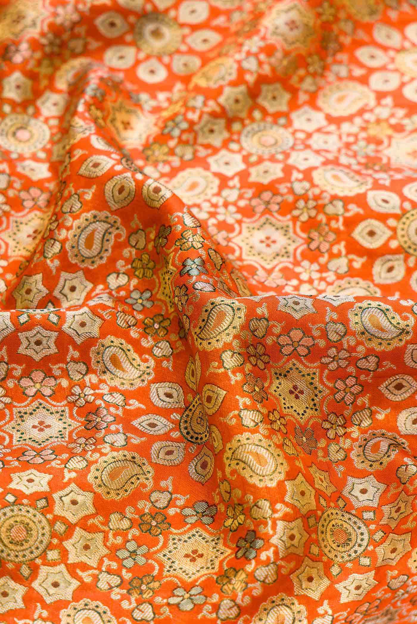 Orange Dual Tone Kanchipuram Tissue Silk Saree - Image 2