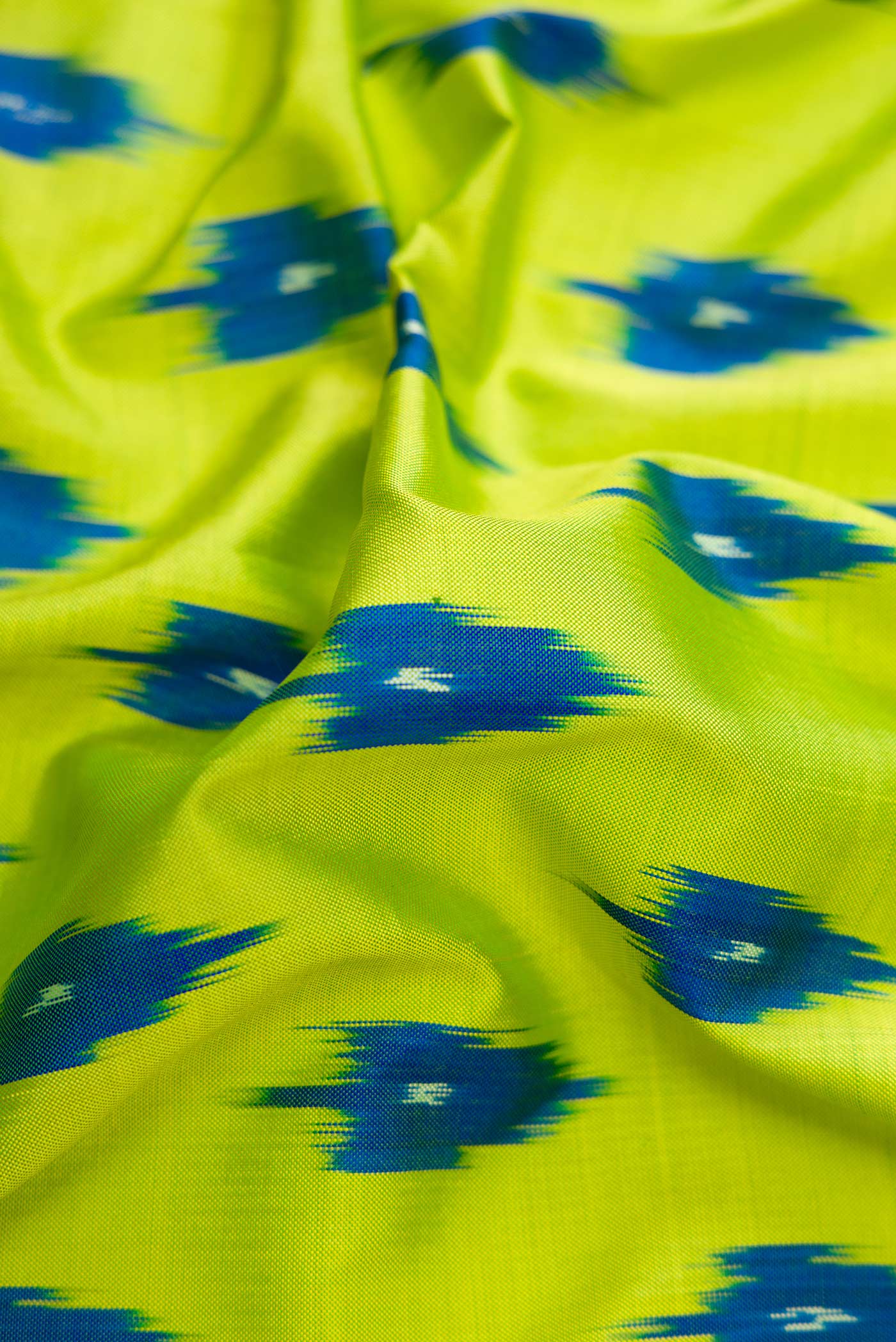Parrot Green Pochampally Silk Saree - Image 2