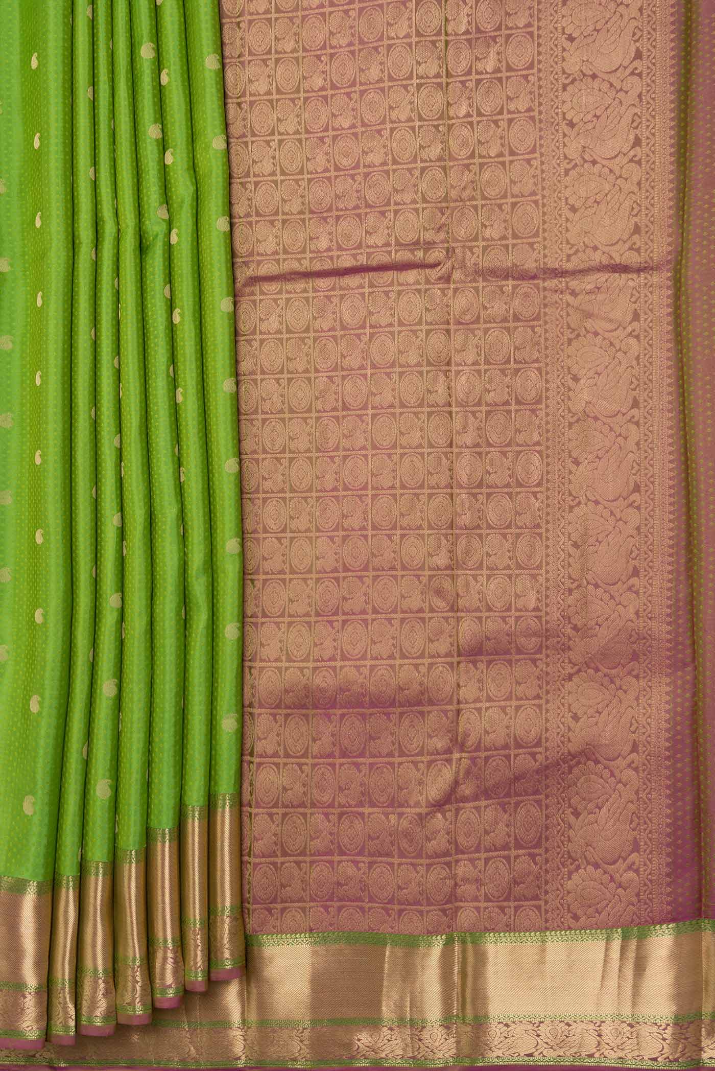 Parrot Green Dual Tone Kanchipuram Saree - Image 4