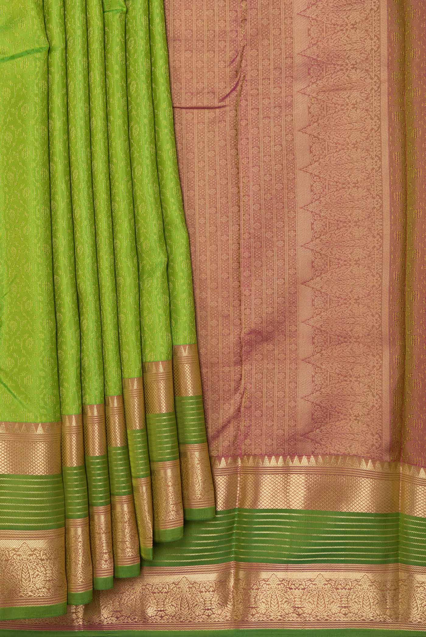 Parrot Green Dual Tone Kanchipuram Saree - Image 4
