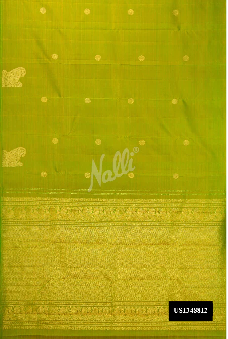 Parrot Green Dual Tone Kanchipuram Silk Saree